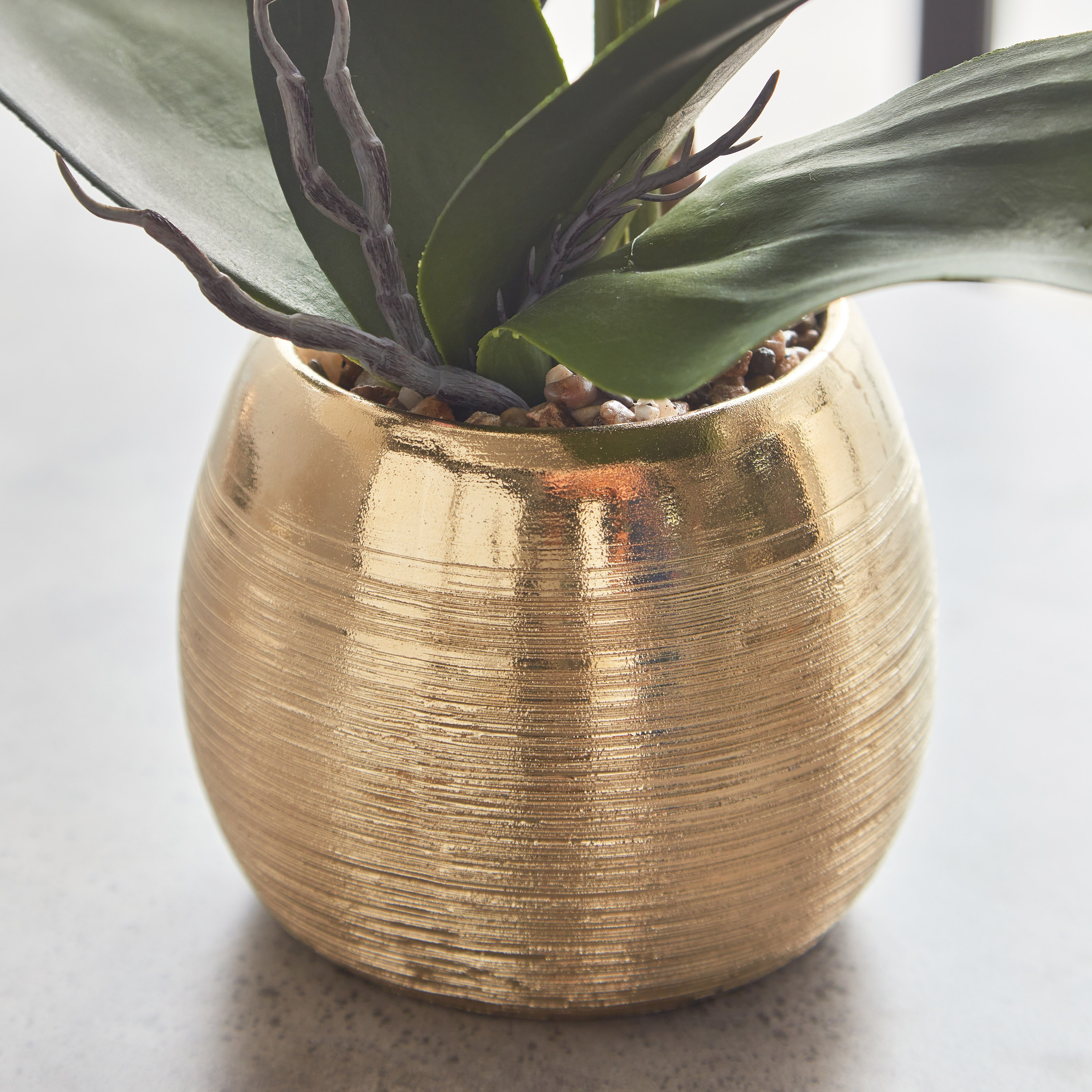 نبات أوركيد وردي داخل إناء زرع سيراميك مطلي من أليسا  - 49 سم-hbxdecorandfurnishings-homeaccessories-artificialflowersandplants-image-3