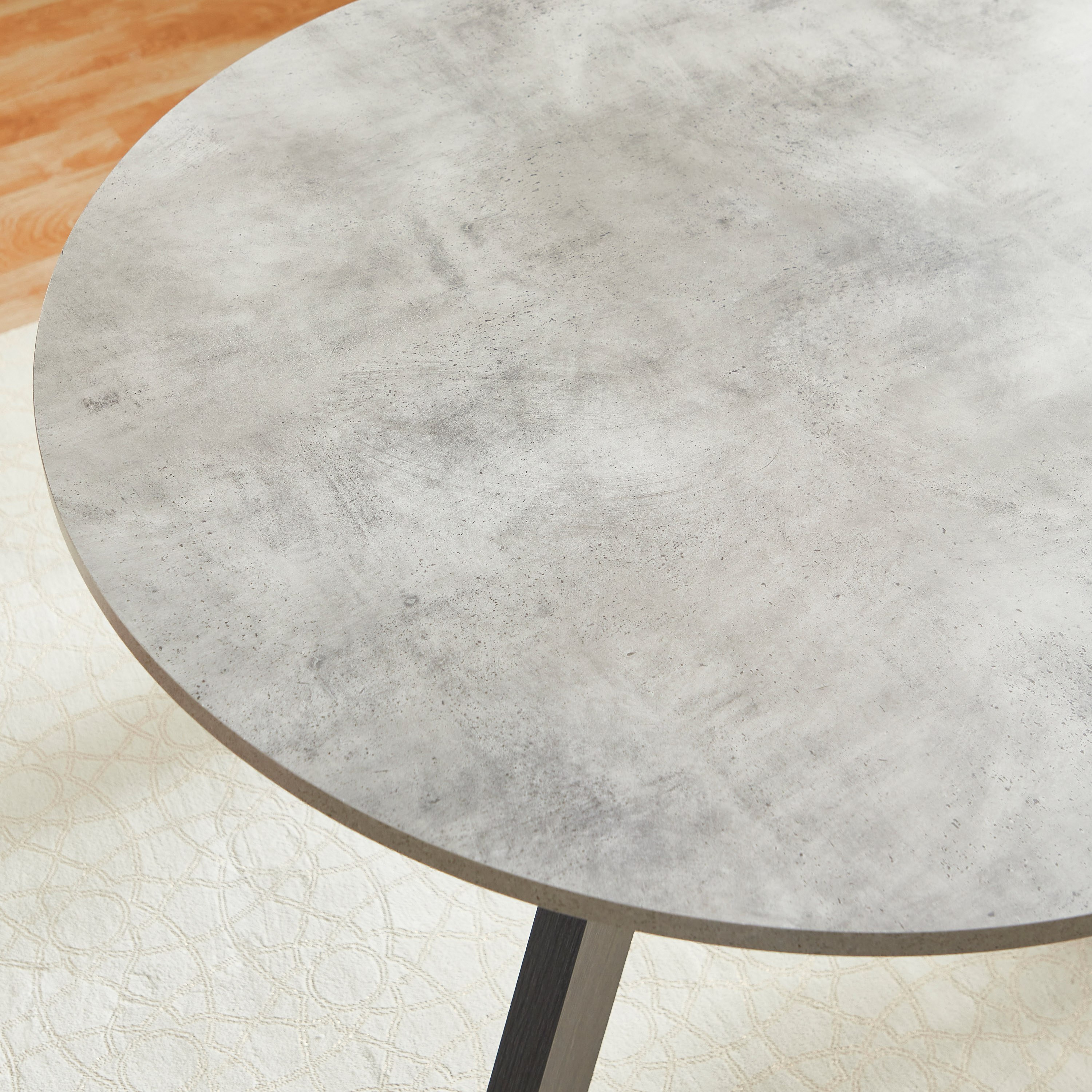 طاولة سفرة مستديرة لـ4 مقاعد من كامبريدج-hbxfurniture-diningtablesandsets-diningtables-fourseater-image-3