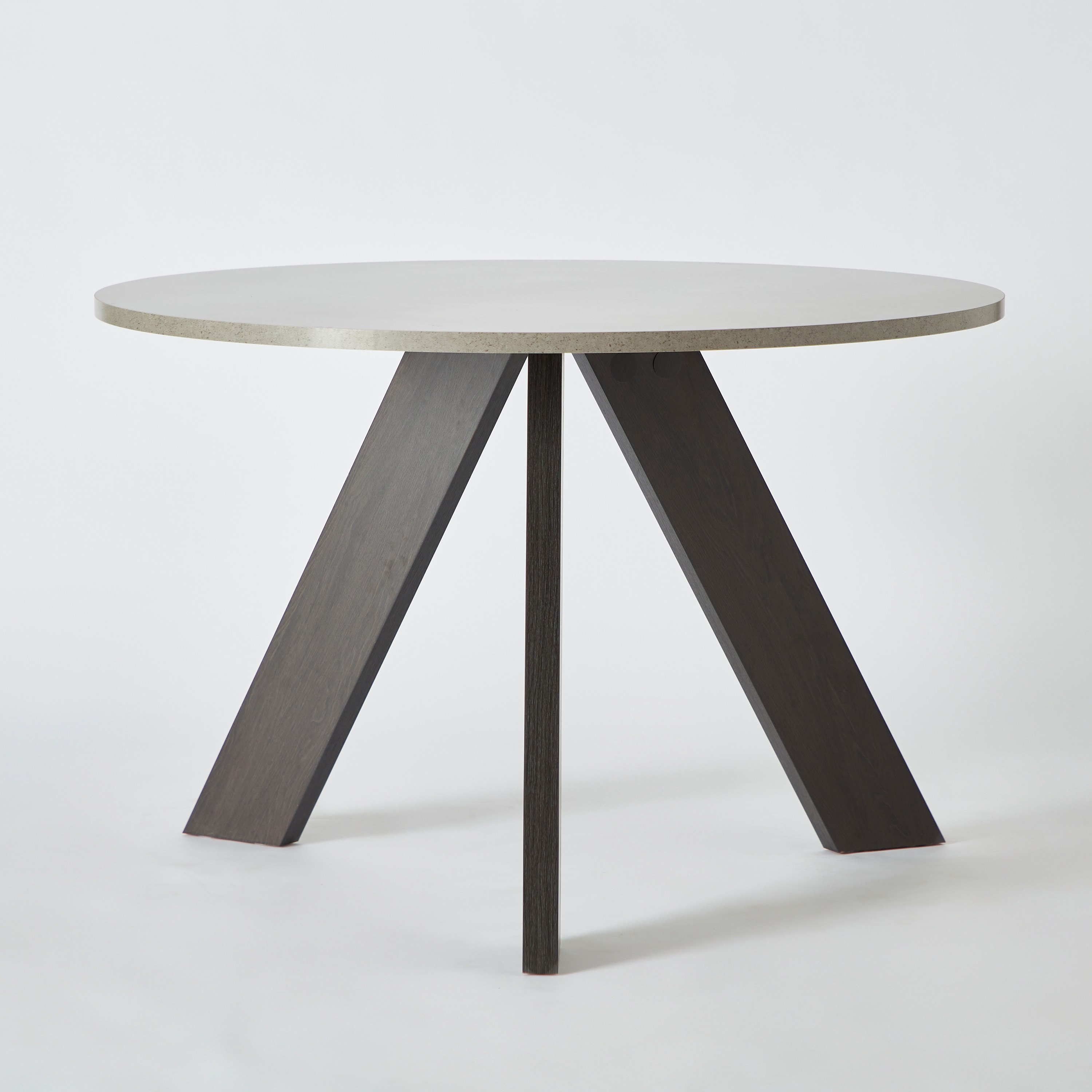 طاولة سفرة مستديرة لـ4 مقاعد من كامبريدج-hbxfurniture-diningtablesandsets-diningtables-fourseater-image-9