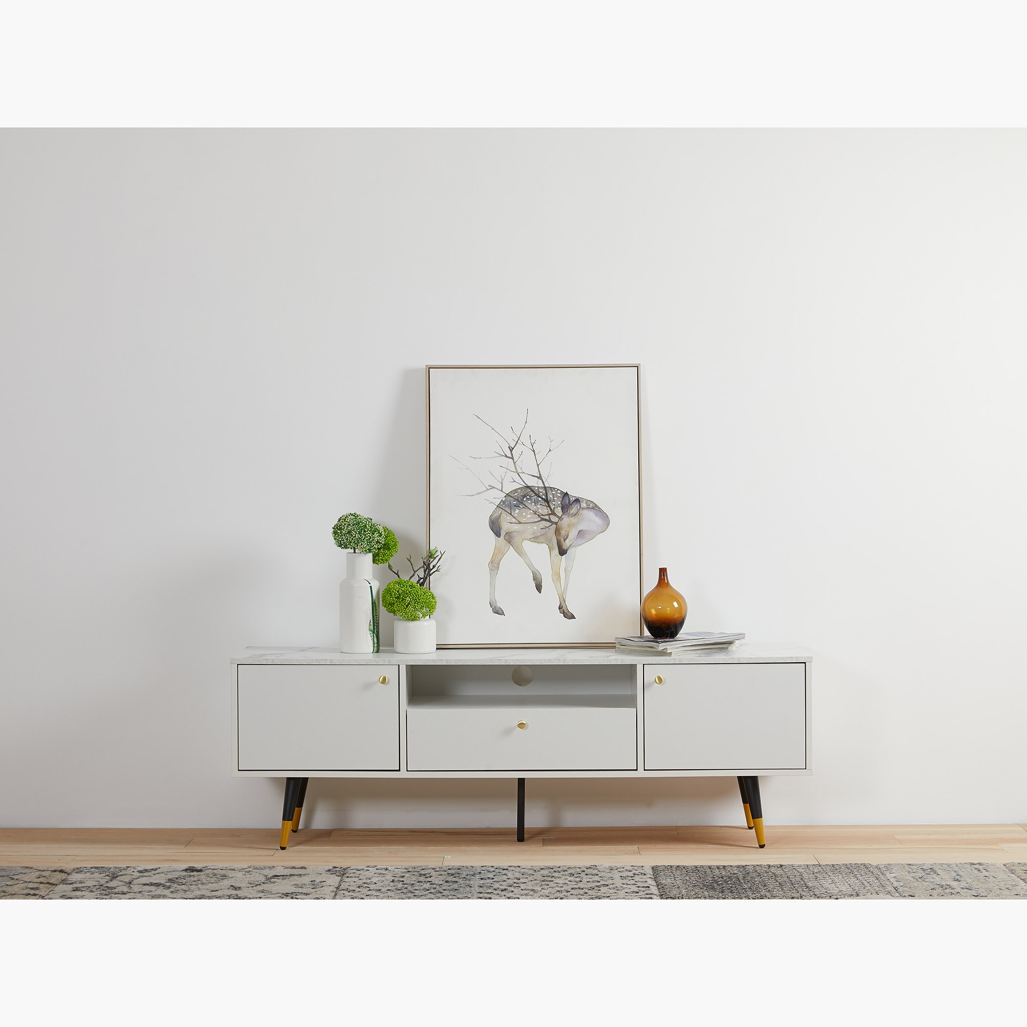 وحدة تلفاز منخفضة للأجهزة حتى 70 بوصة من مارلو-hbxlivingroom-mediaunitsandstorage-tvunits-image-1