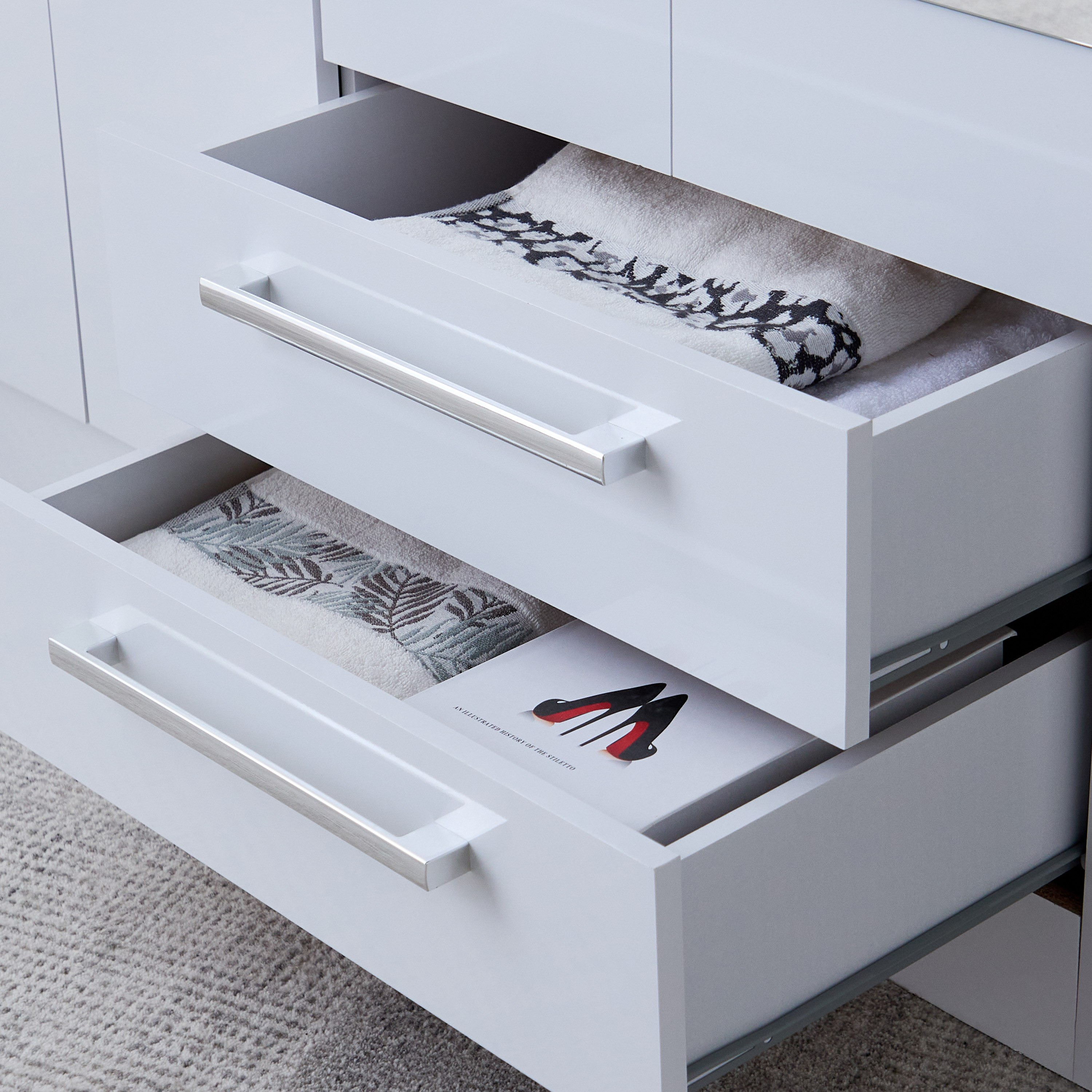 خزانة ملابس صغيرة 4 أبواب ودرجين و 2 مرايا من لوندرينا-hbxfurniture-wardrobes-image-9