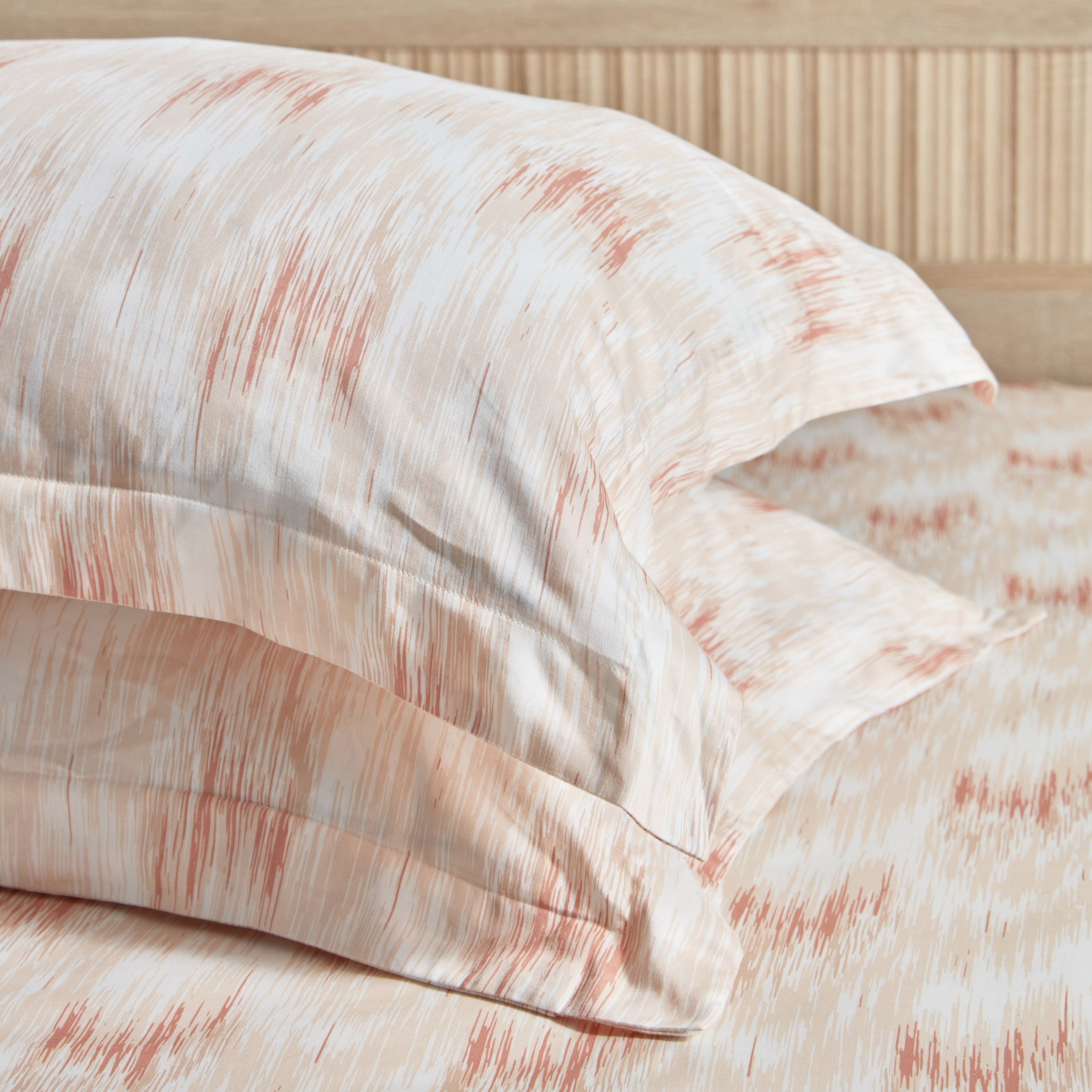 طقم كيس وسادة قطن قطعتين بطبعات من هاوستون تريليوم - 50 × 75 + 5 سم-hbxhomeware-hbxbedroom-image-4