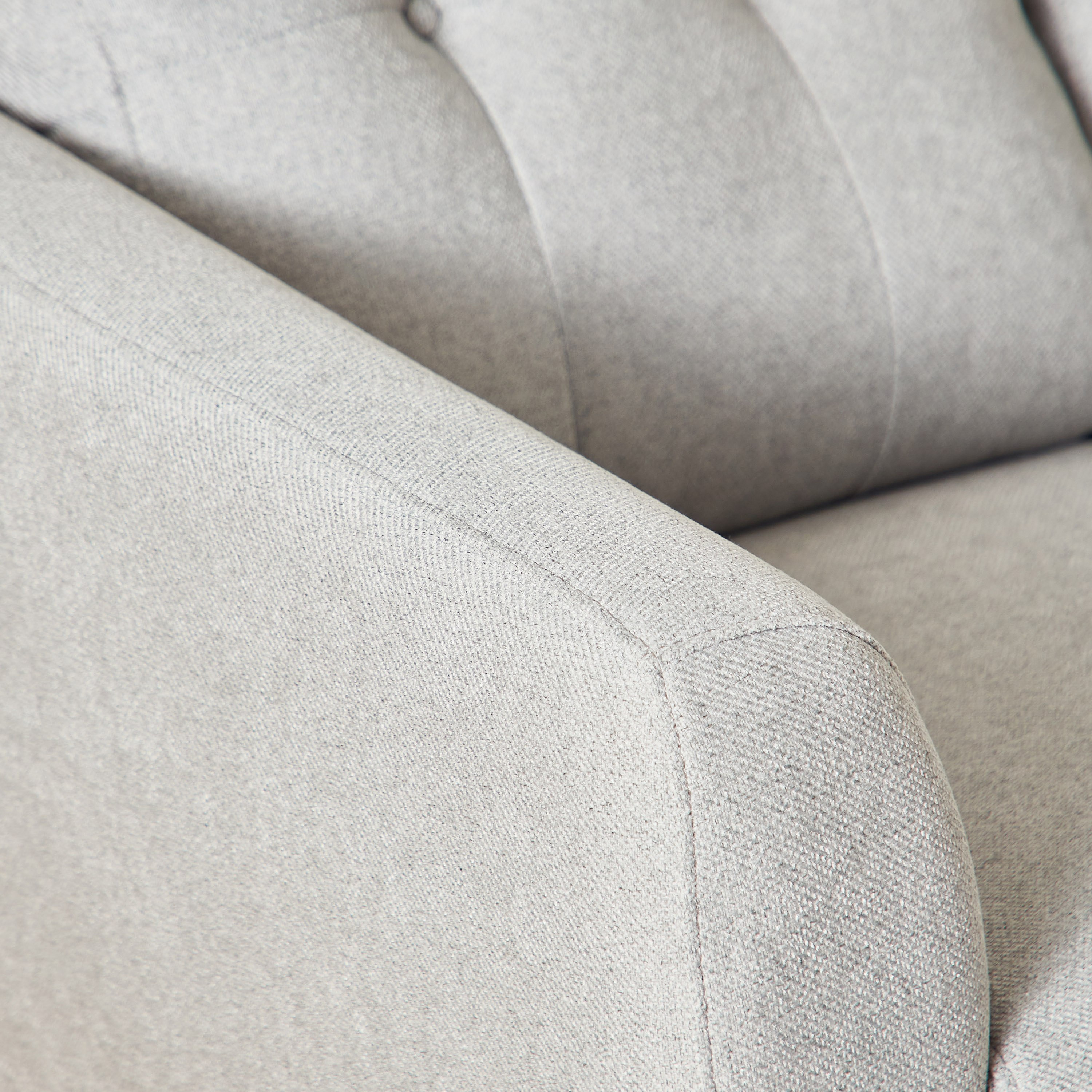 كنبة مقعدين من  من أدلر-hbxlivingroom-sofasandarmchairs-sofas-image-5