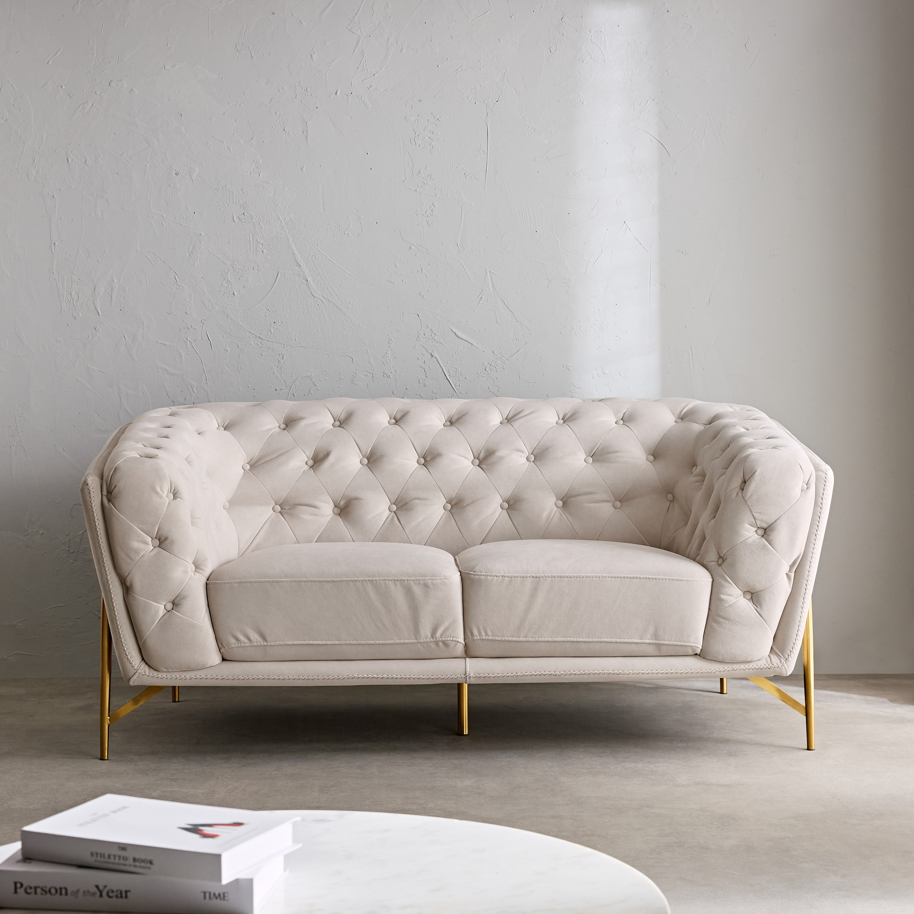كنبة قماشية مقعدين من كلوديا-hbxlivingroom-sofasandarmchairs-sofas-image-2