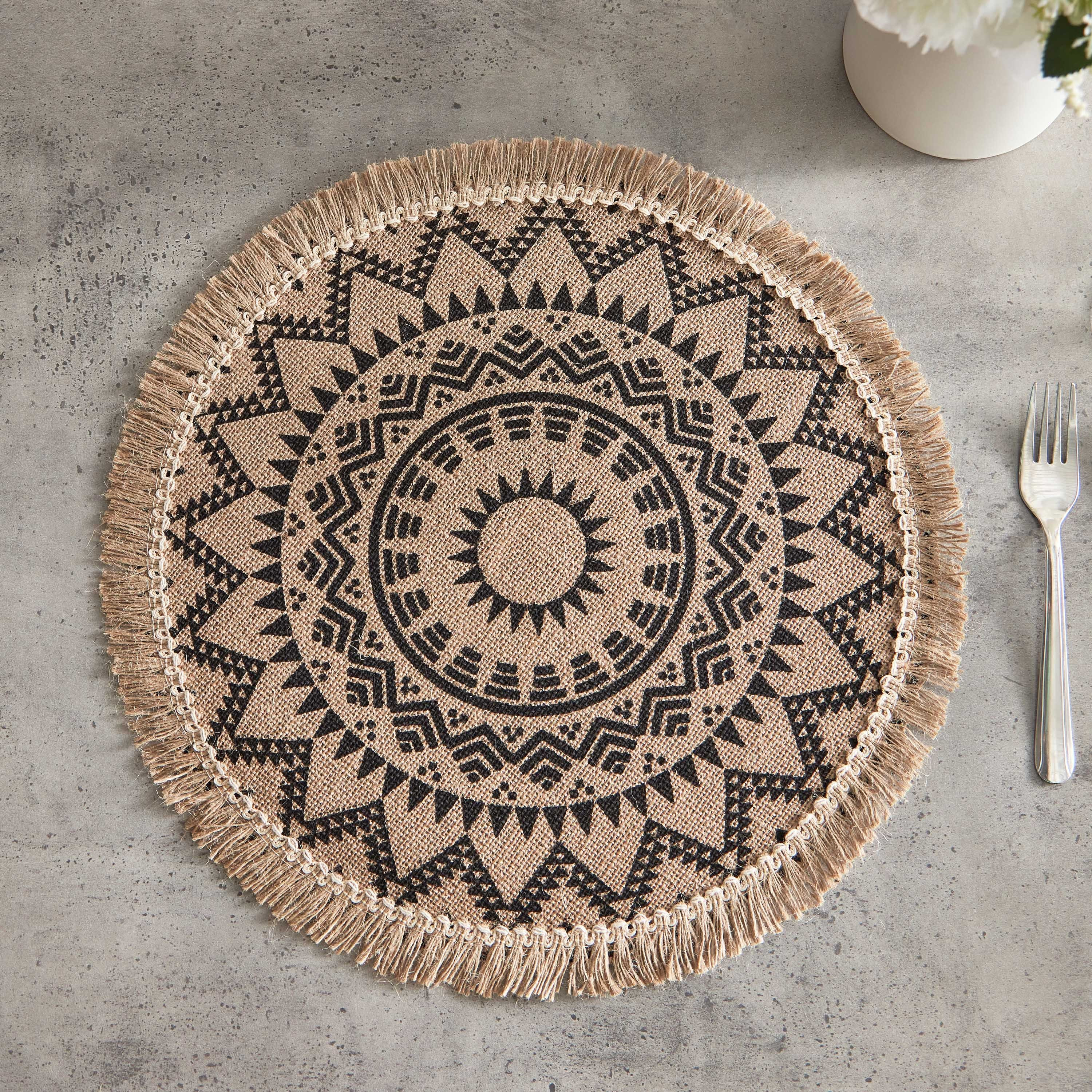 مفرش طاولة جوت من فيليب جريس- 38x38 سم-hbxdecorandfurnishings-homefurnishings-tablelinens-image-1