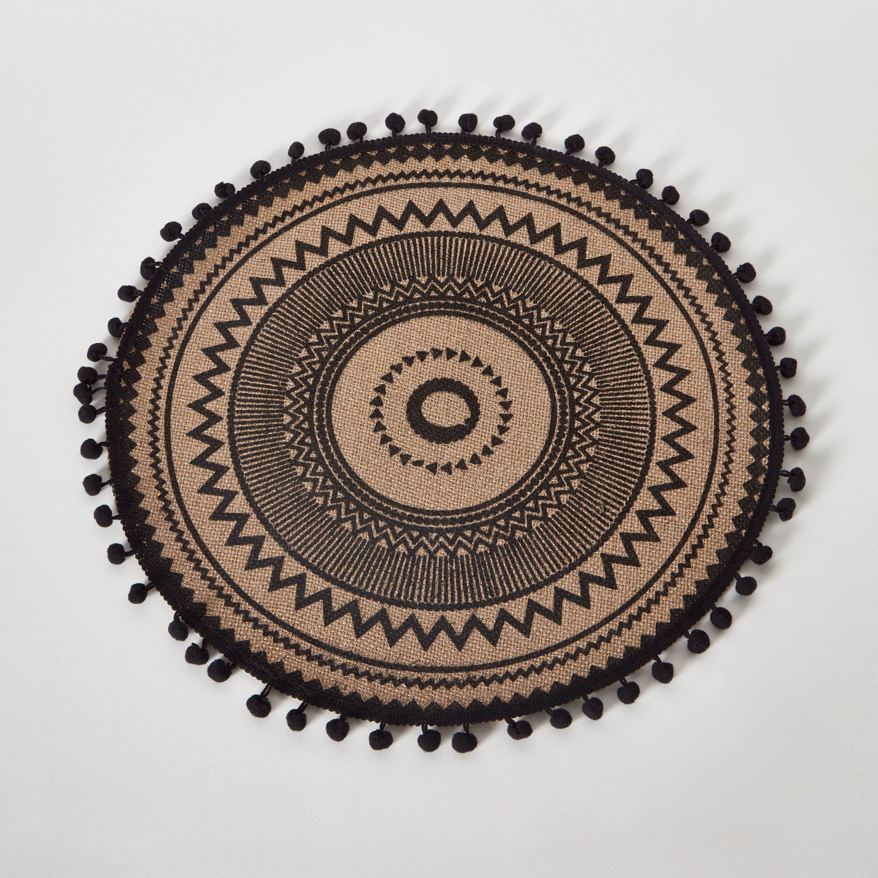 مفرش طاولة جوت من فيليب تانترا- 38x38 سم-hbxdecorandfurnishings-homefurnishings-tablelinens-image-5