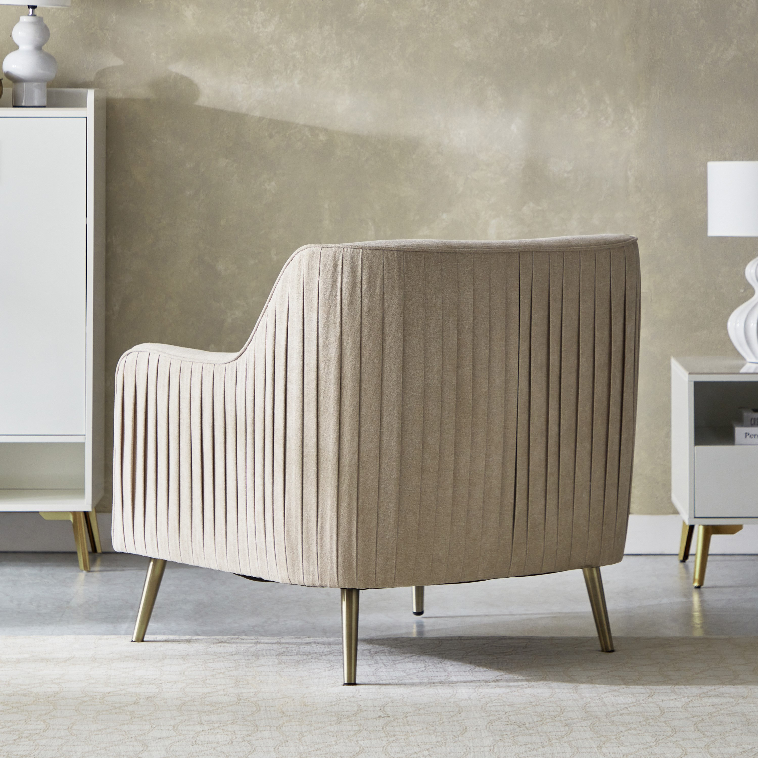 كنبة مقعد واحد ووسادة من سيلفي-hbxlivingroom-sofasandarmchairs-sofas-image-3