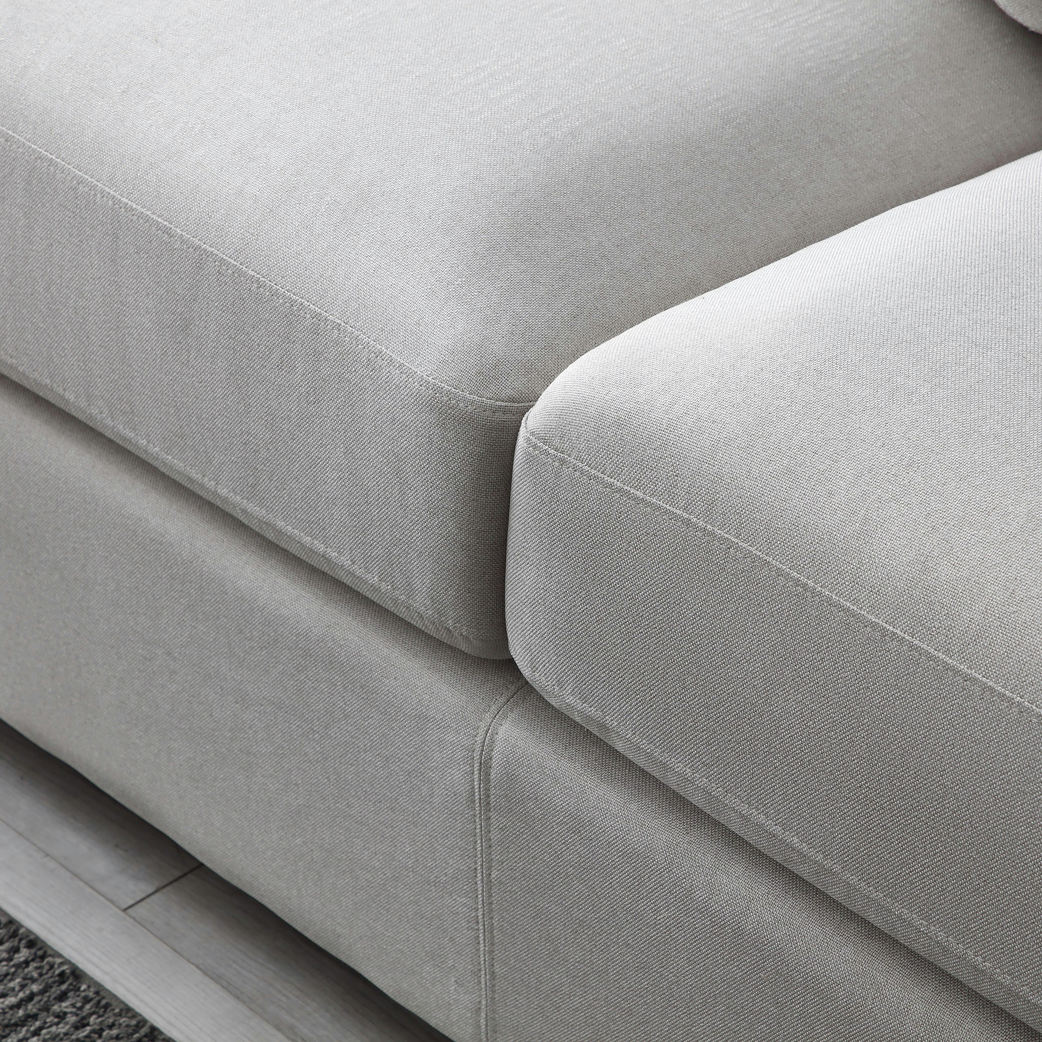كنبة 3 مقاعد ووسادتين من جراهام-hbxlivingroom-sofasandarmchairs-sofas-image-8