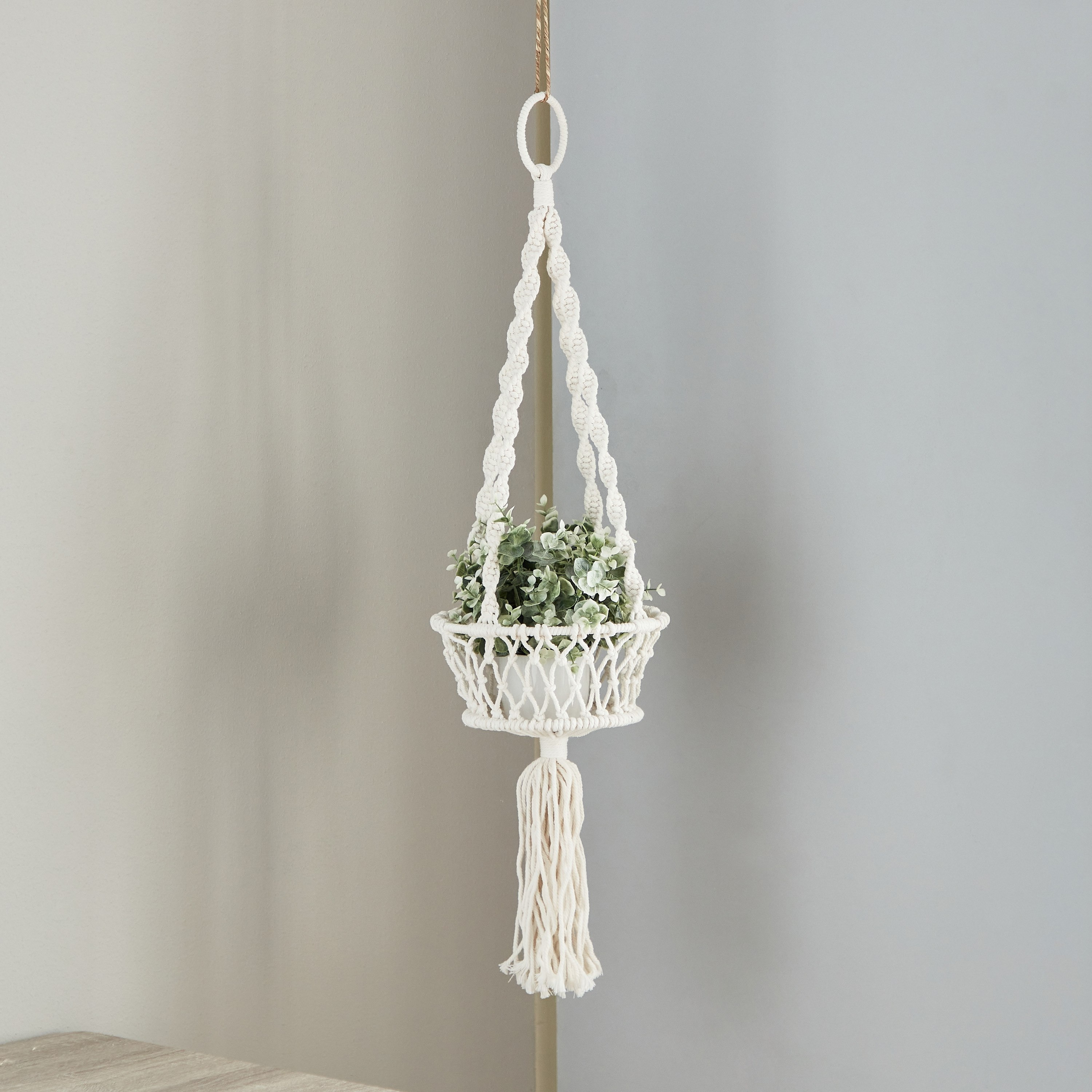 إناء زرع حديقة مكرمية معلّق من تيرا - 22x70 سم-hbxhomeware-hbxdecorandfurnishings-image-1