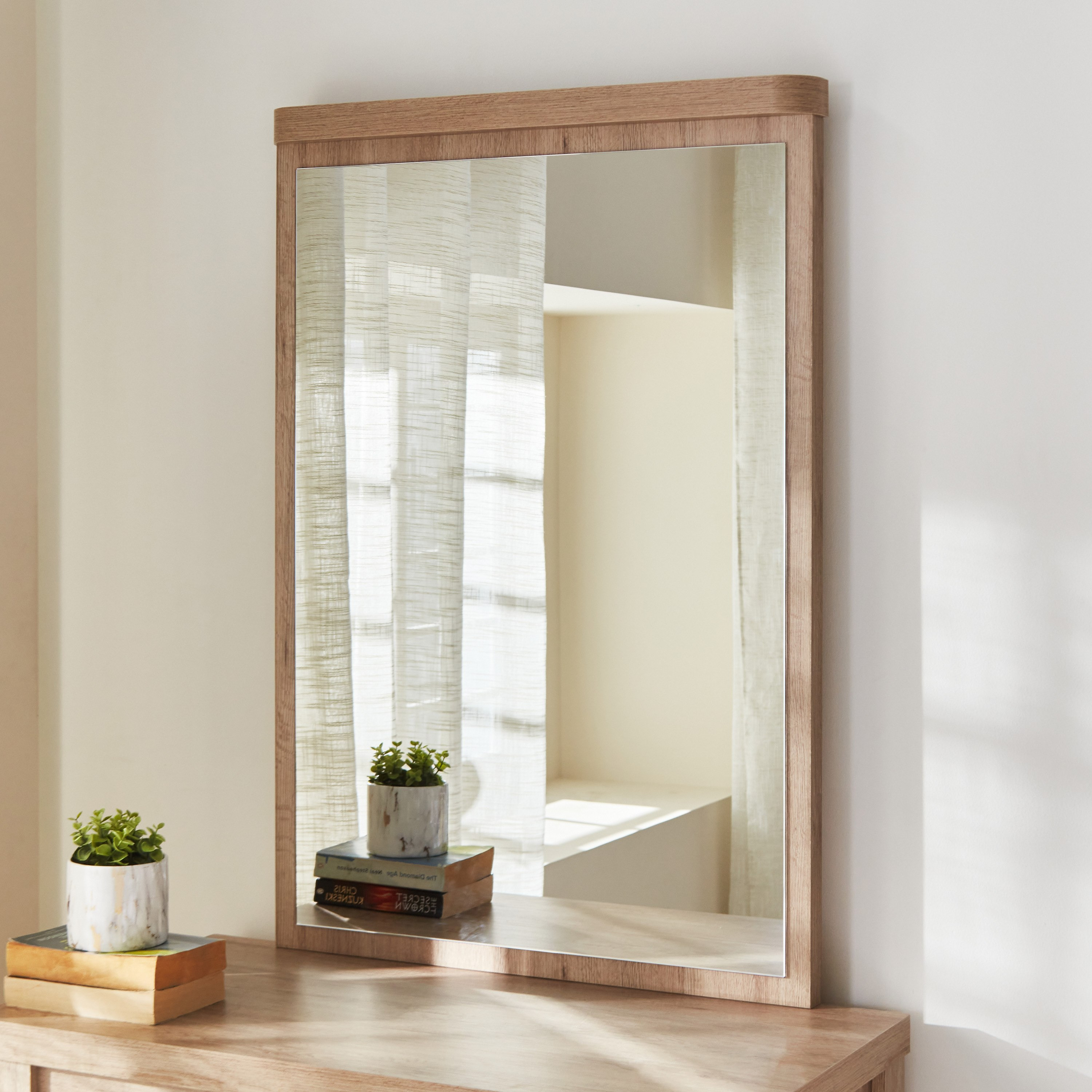 مرآة دون طاولة تزيين - أوليفوس من موڤو -hbxfurniture-bedroom-dressersandmirrors-image-1
