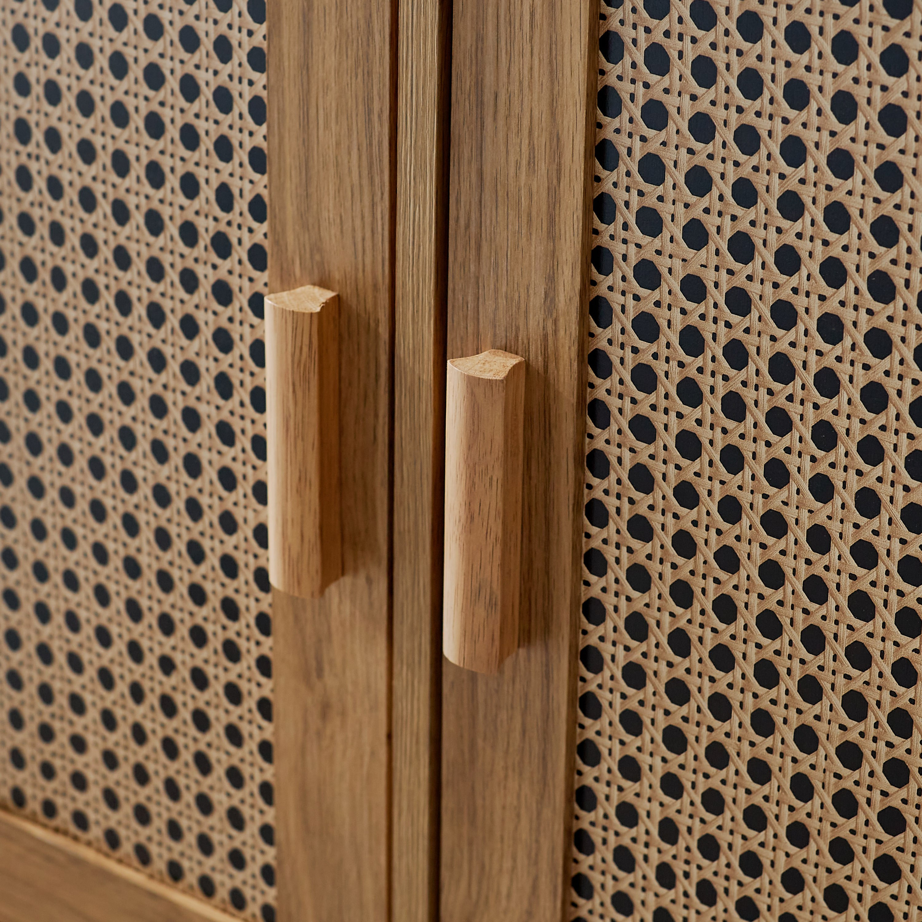 Nordic Bar Curio-hbxfurniture-diningroom-barcountersandbarstools-image-4