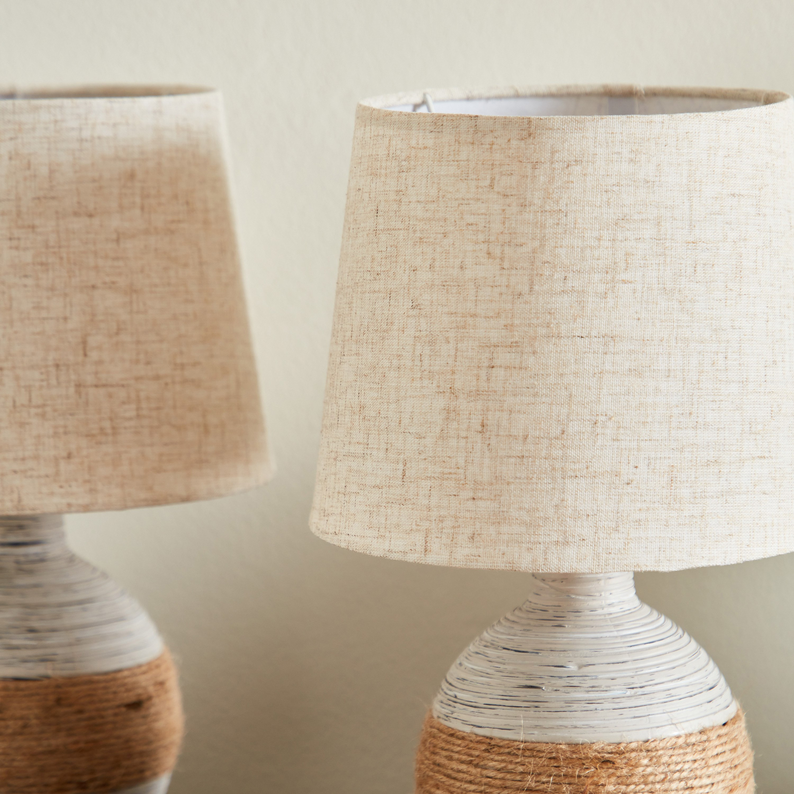 طقم مصابيح طاولة سيراميك قطعتين من برلين - 20x20x32.5 سم-hbxlivingroom-lighting-tablelamps-image-3