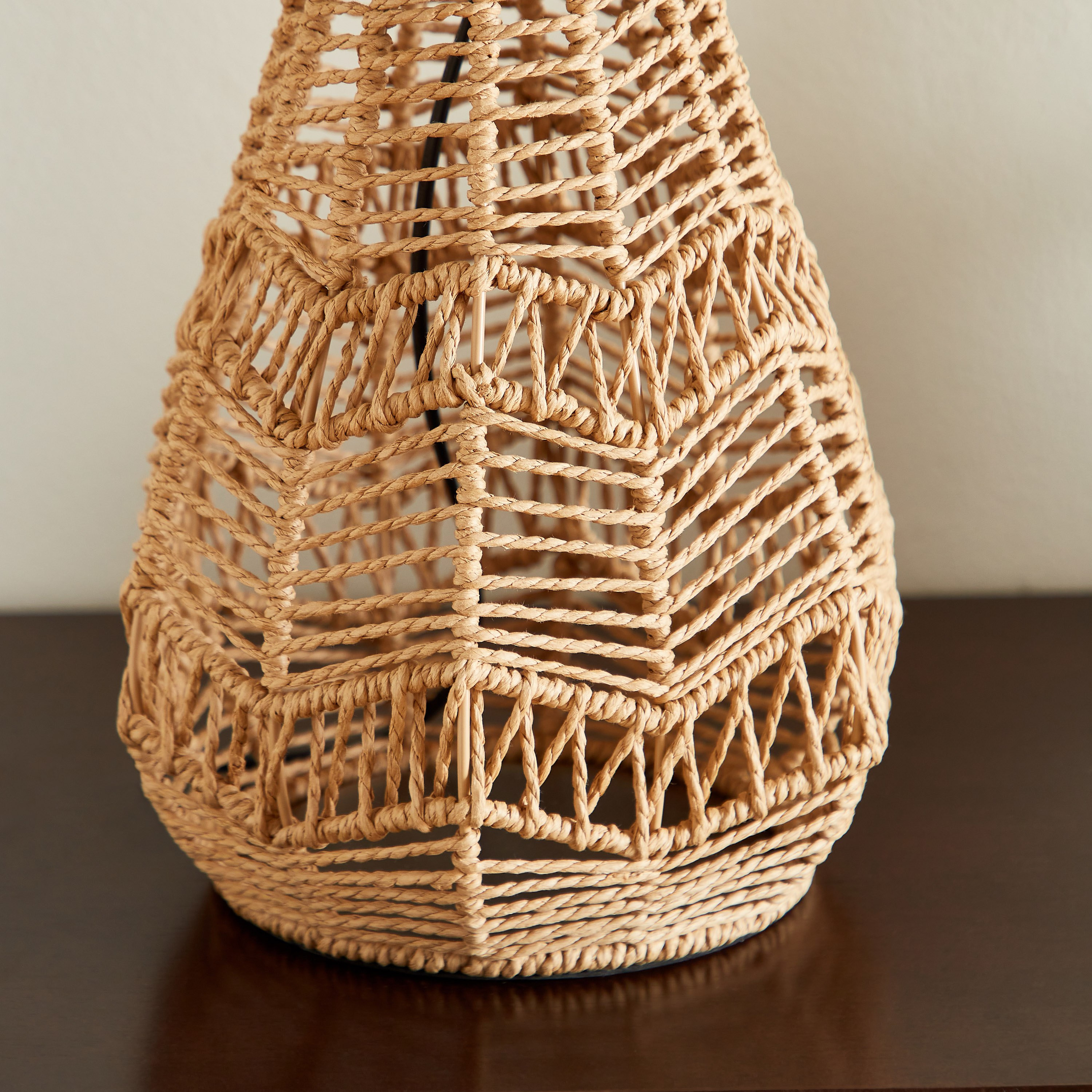 مصباح طاولة من الروطان الطبيعي من برلين - 32x32x53 سم-hbxlivingroom-lighting-tablelamps-image-4