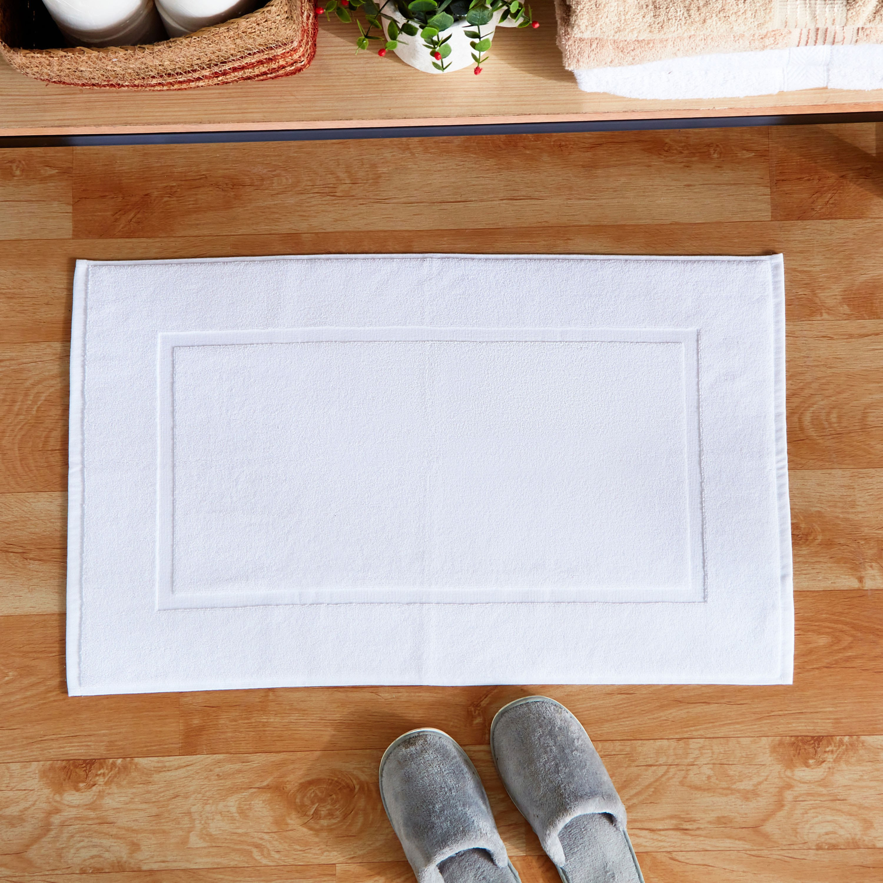 سجادة حمام هوتيل كولكشن من أوماها - 50x80 سم-hbxbedroom-floorcoverings-bathmats-image-1