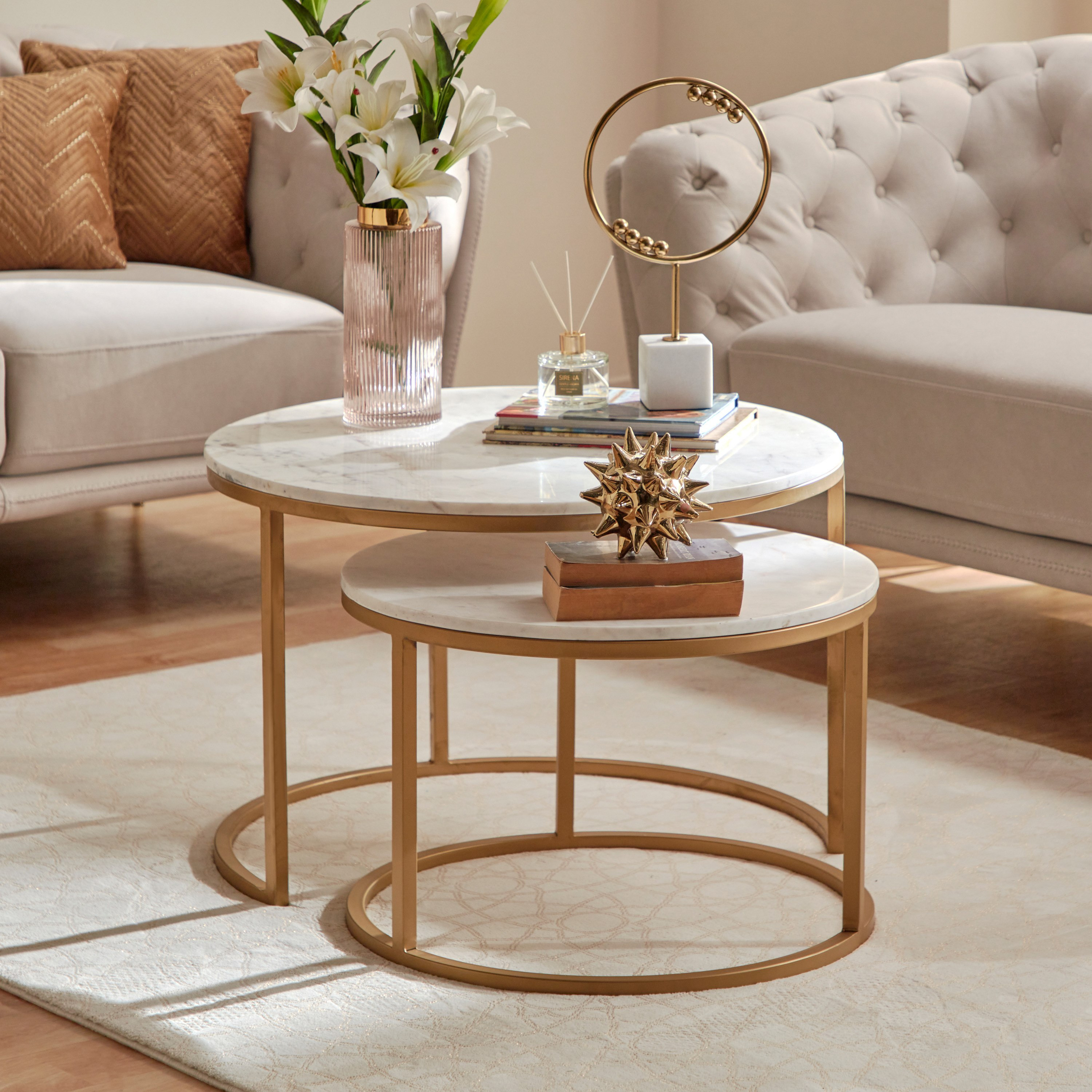 Set of 2 round deals coffee tables