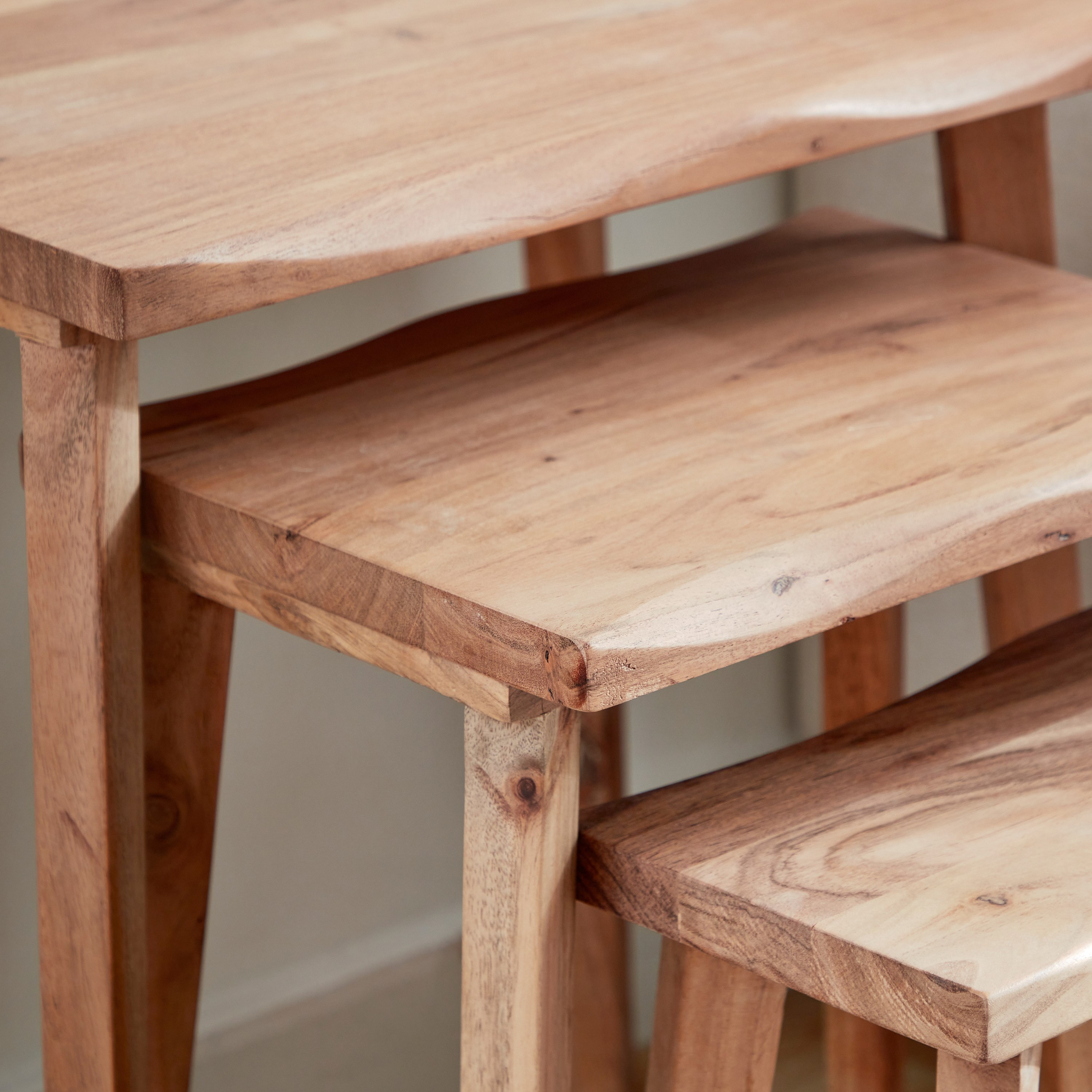 طقم طاولات متداخلة خشب صلب من جيادا - 3 قطع-hbxfurniture-livingroom-nestingtables-image-5