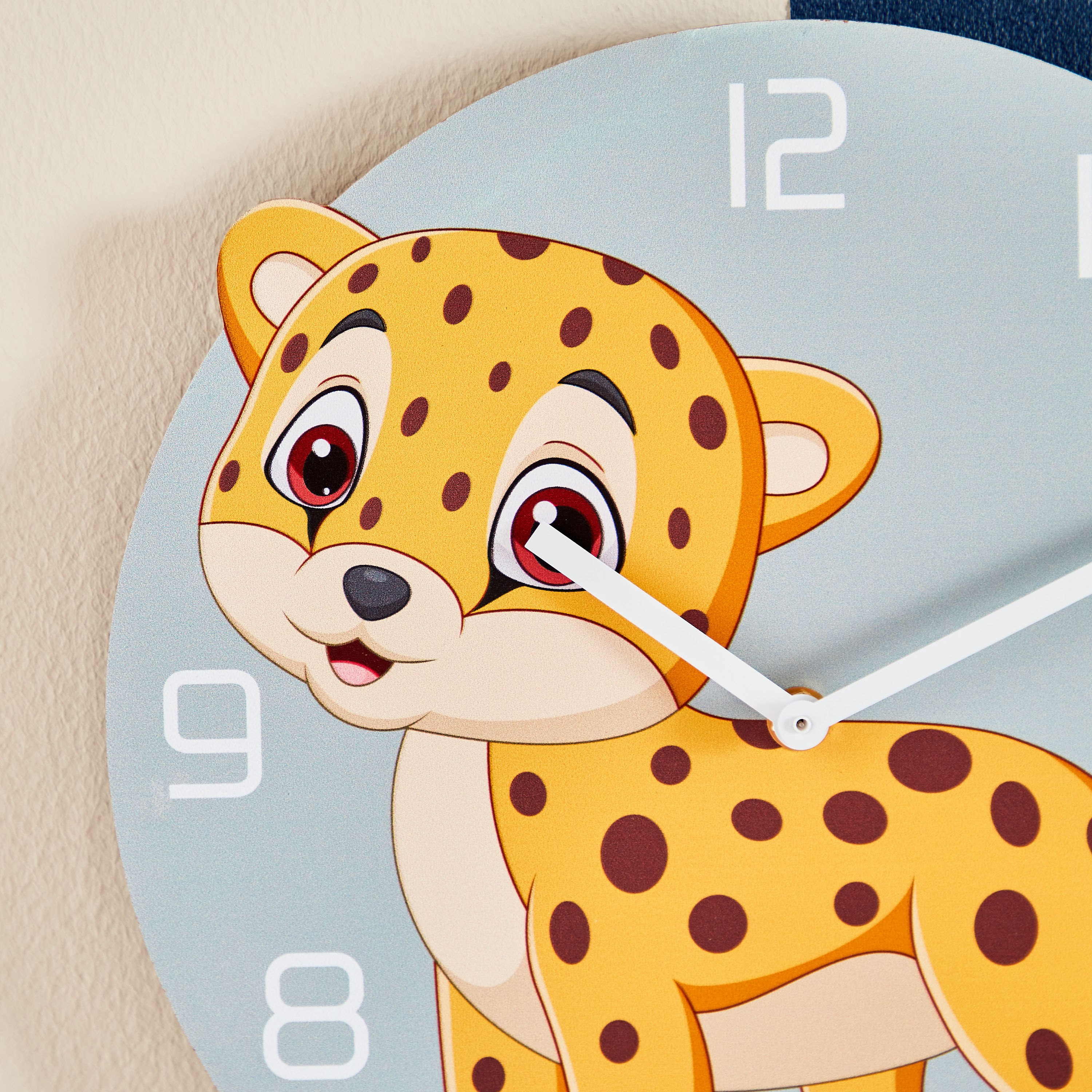 ساعة حائط بتصميم شبل من فيو - 30x29.5x3.5 سم-hbxhomeware-hbxkidsandyouth-image-3