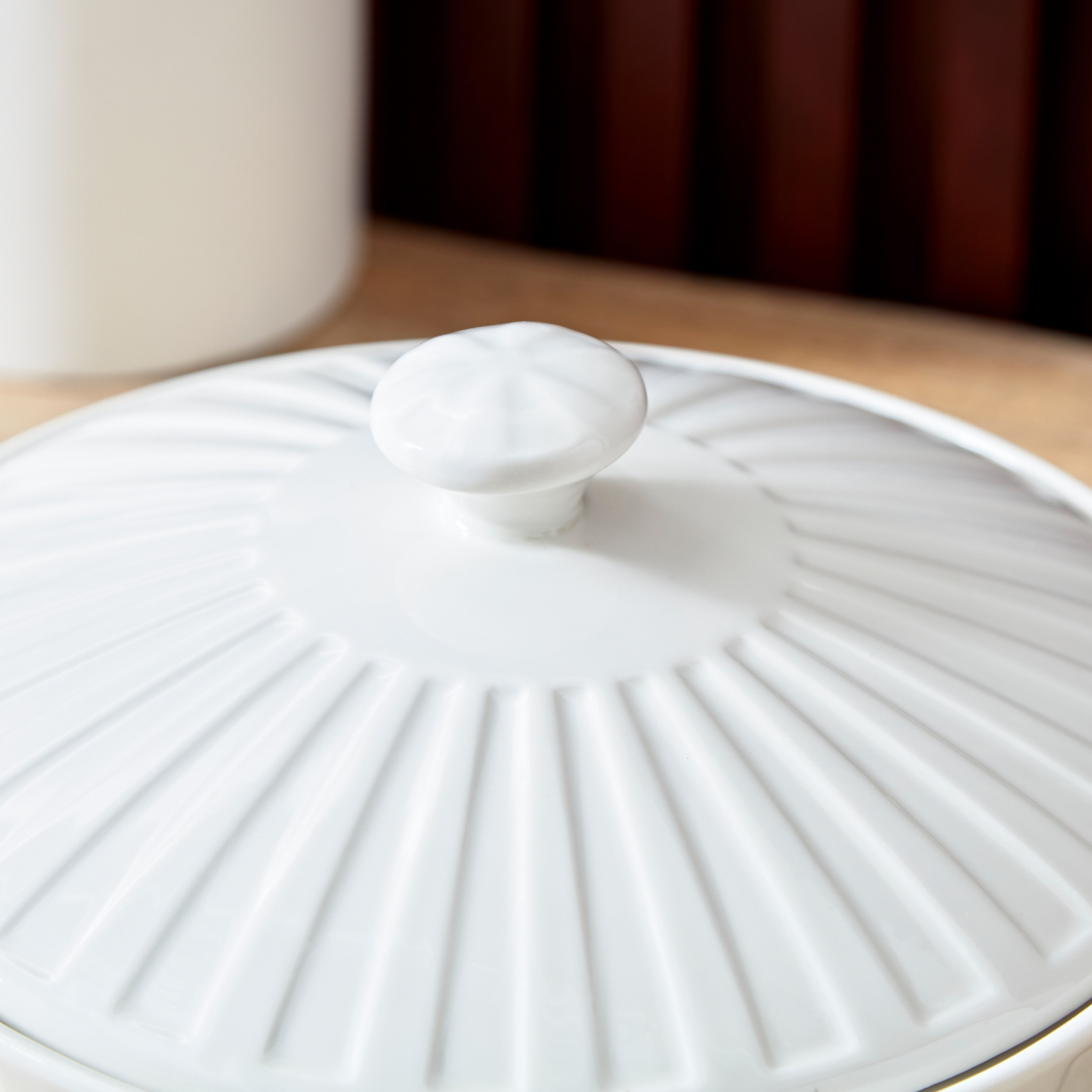 Supreme Round Food Warmer - 28 cm-hbxdecorandfurnishings-tabletop-serveware-image-3