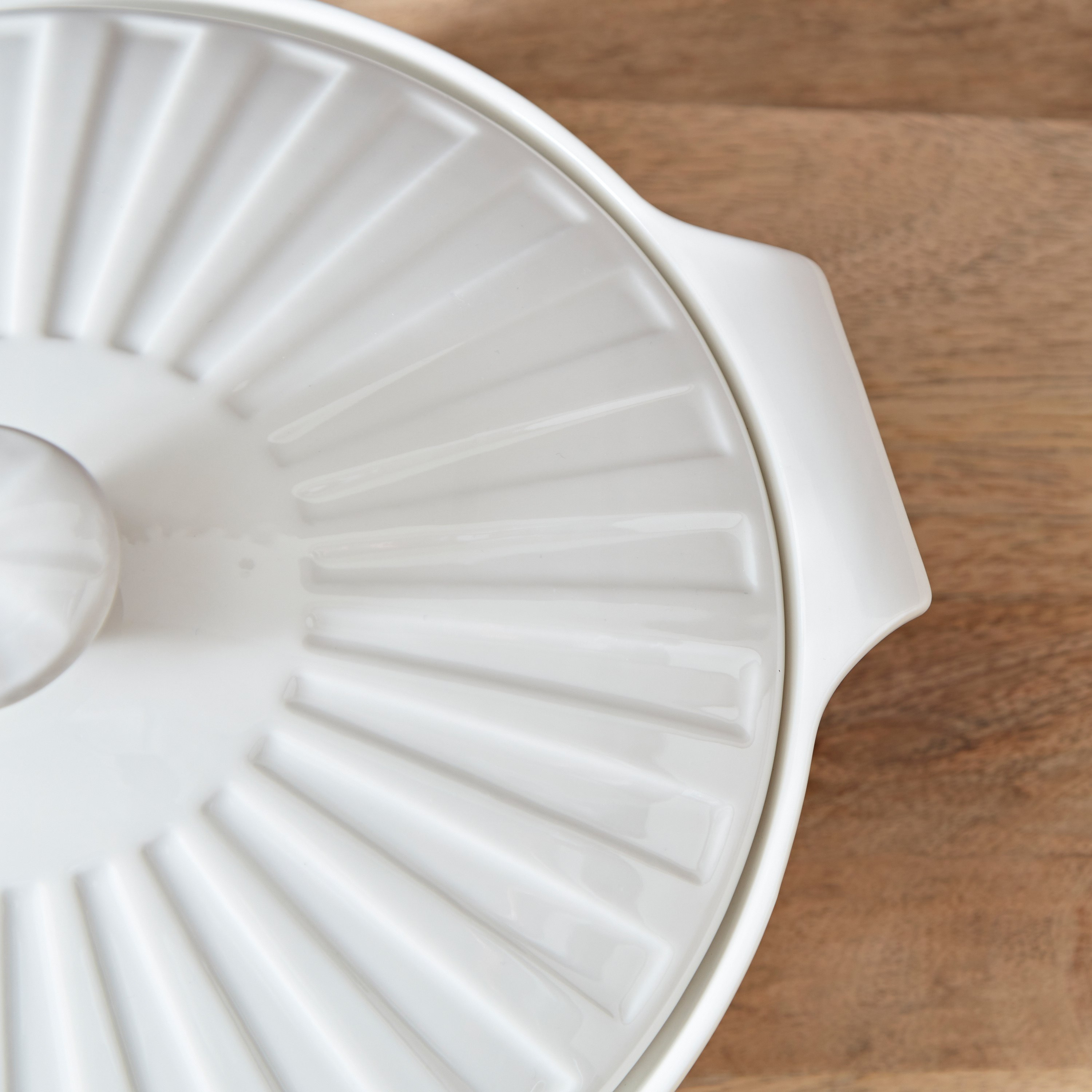 Supreme Round Food Warmer - 28 cm-hbxdecorandfurnishings-tabletop-serveware-image-4