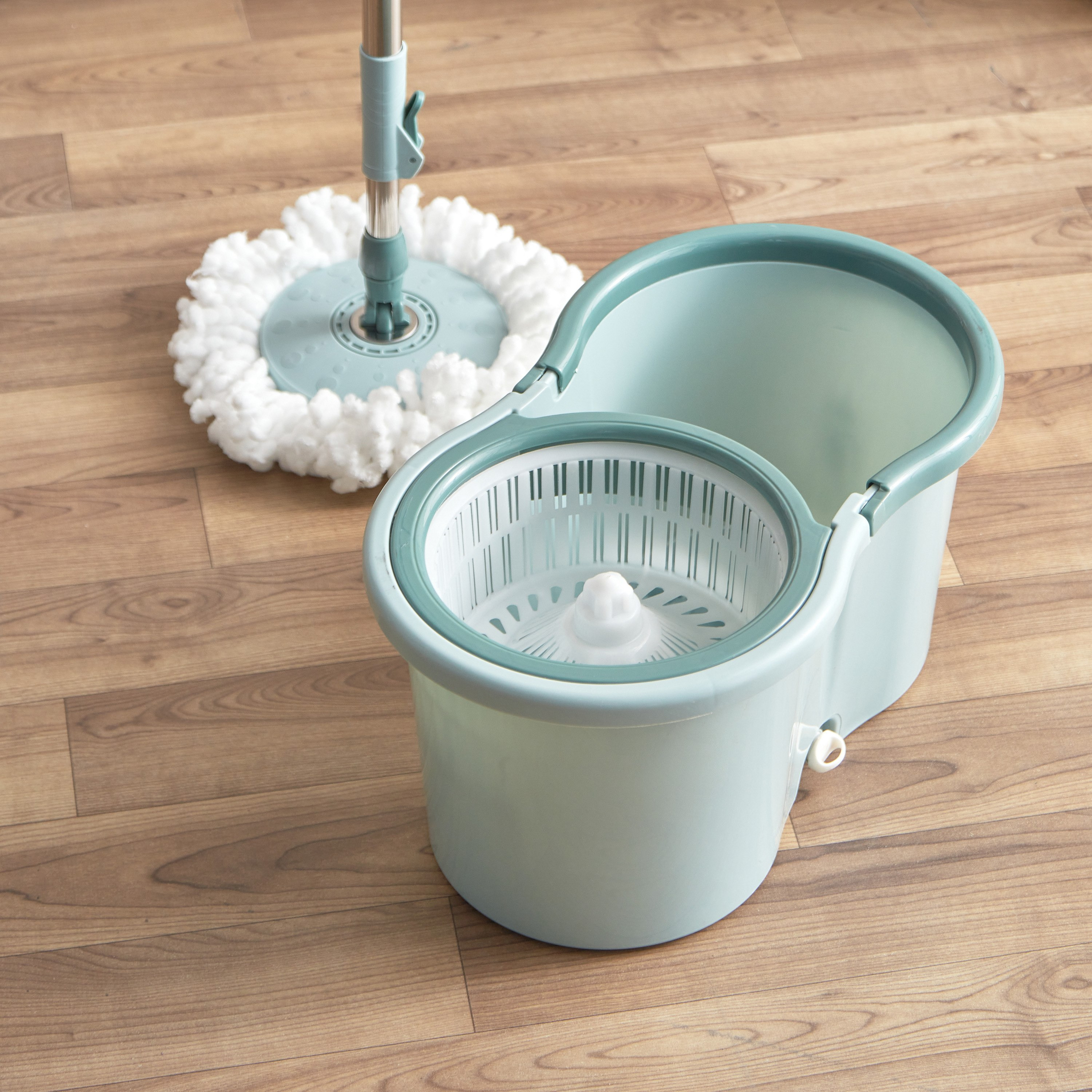 Buy Atlanta Easy Spin Mop Bucket with 2 Mop Head 8 L Online in