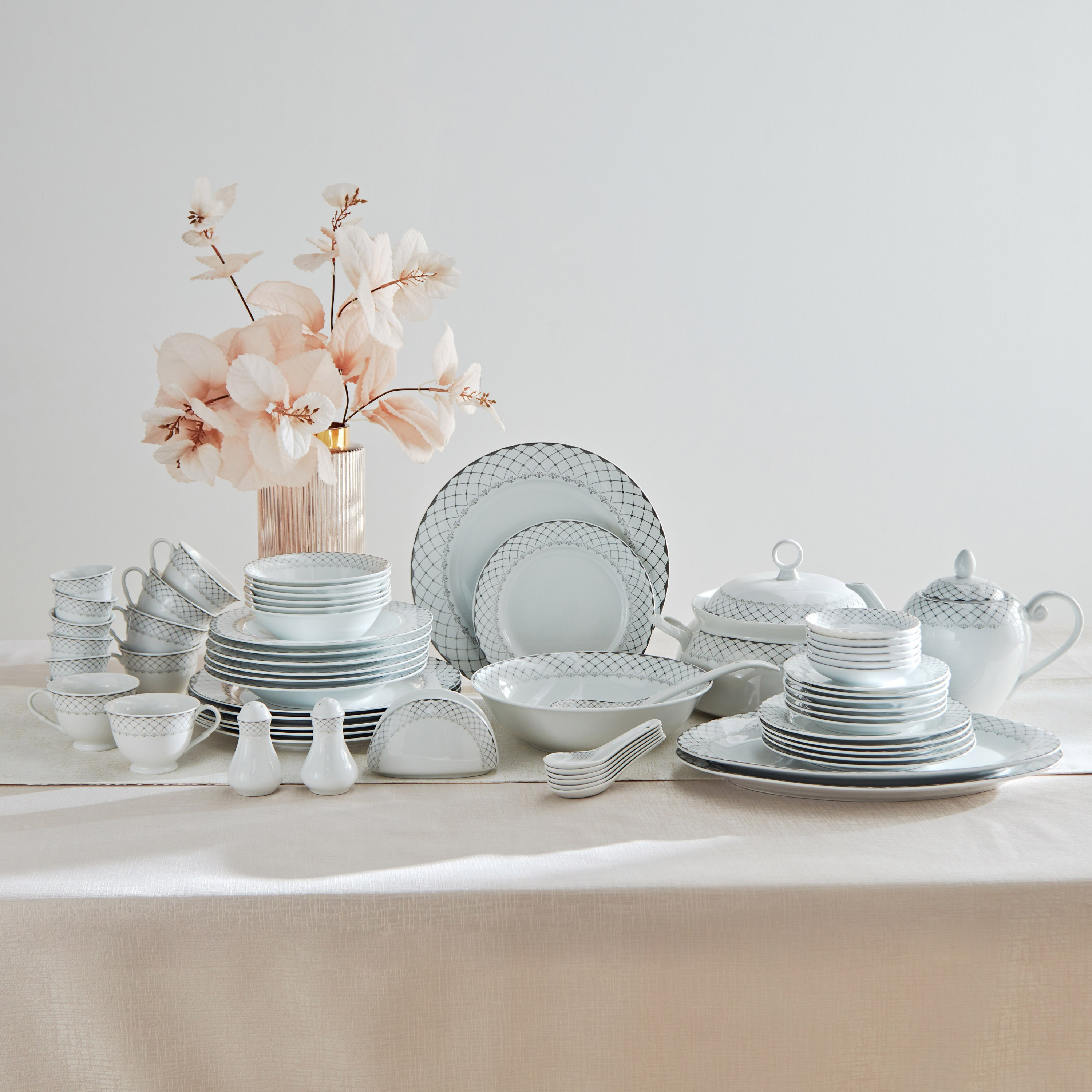 طقم عشاء 65 قطعة من فيستيف بلاتينا-hbxhomeware-hbxkitchen-image-1