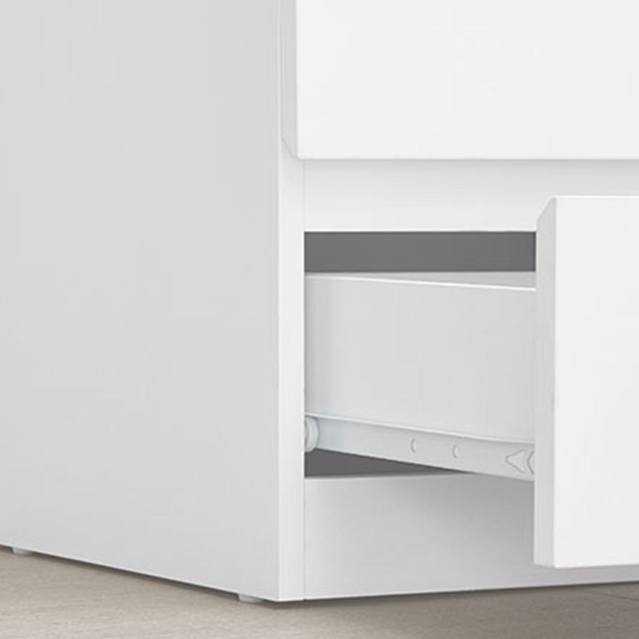 Einstein 3-Drawer Smart Nightstand-PROMO_HB_UAE_HBX10_280126-image-23