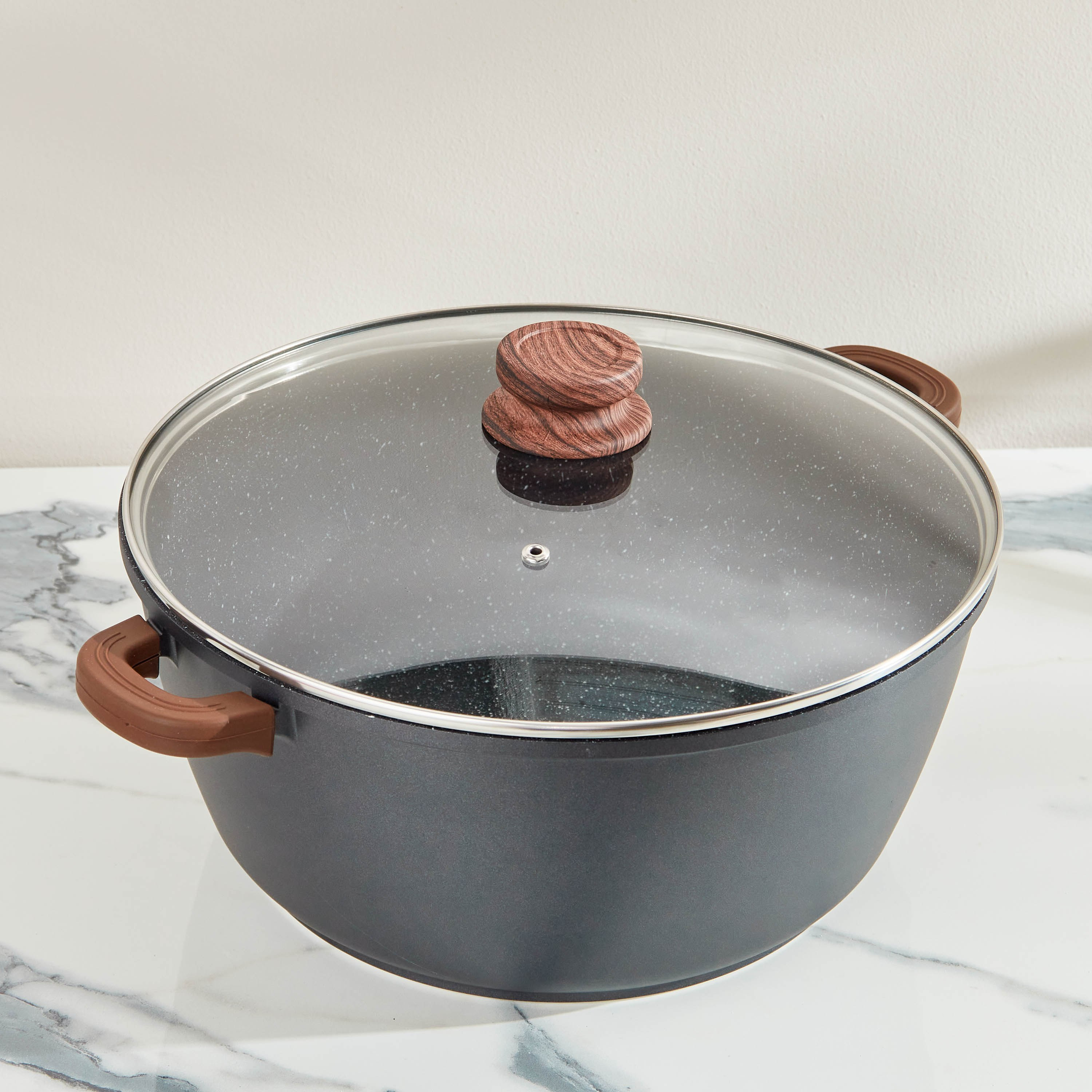 كسرولة بقاعدة حديد زهر من لا كوزينا - 9 لتر-hbxhomeware-hbxkitchen-image-3