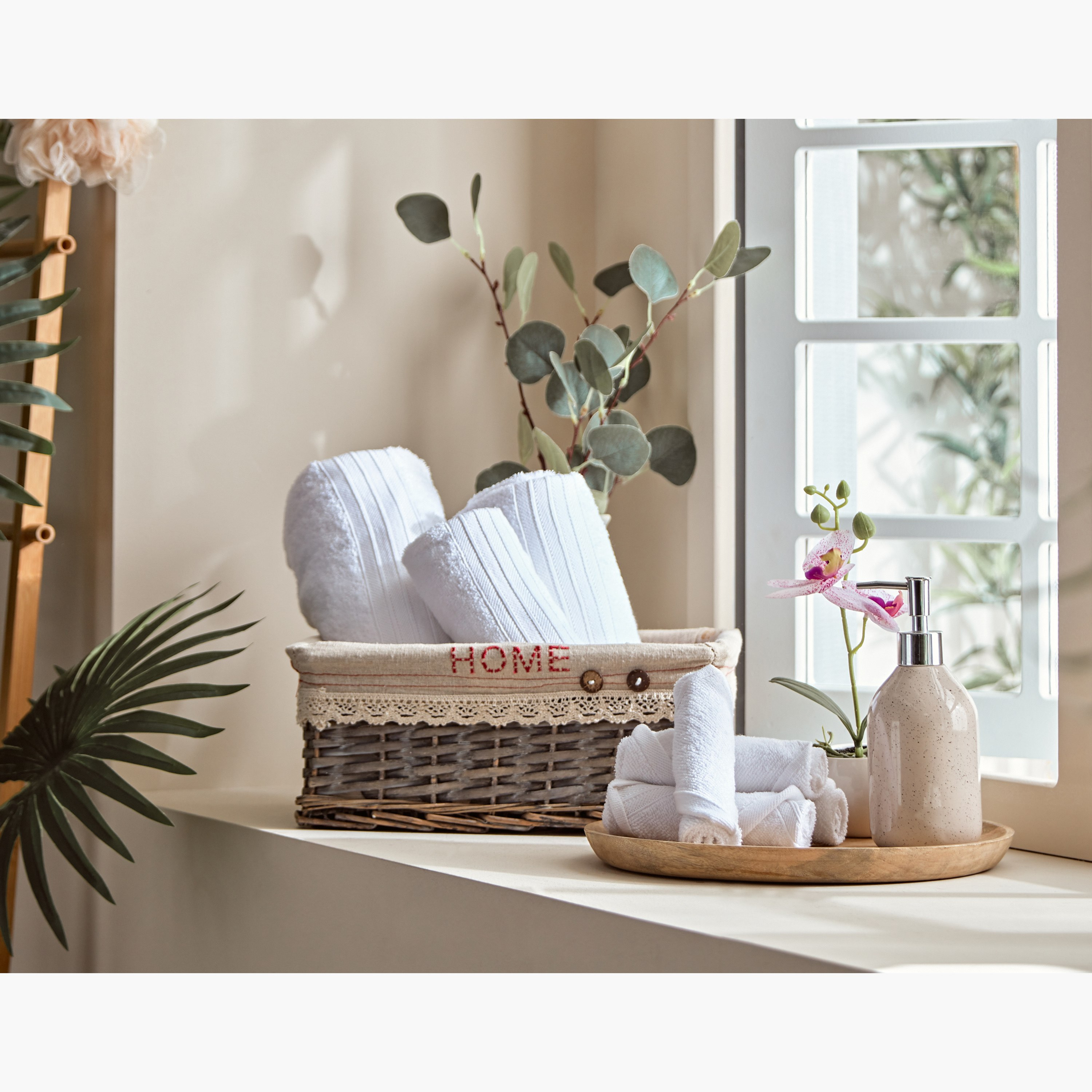 Essential Carded Bath Towel - 70x140 cm-hbxbathroom-bathroomtextiles-image-4