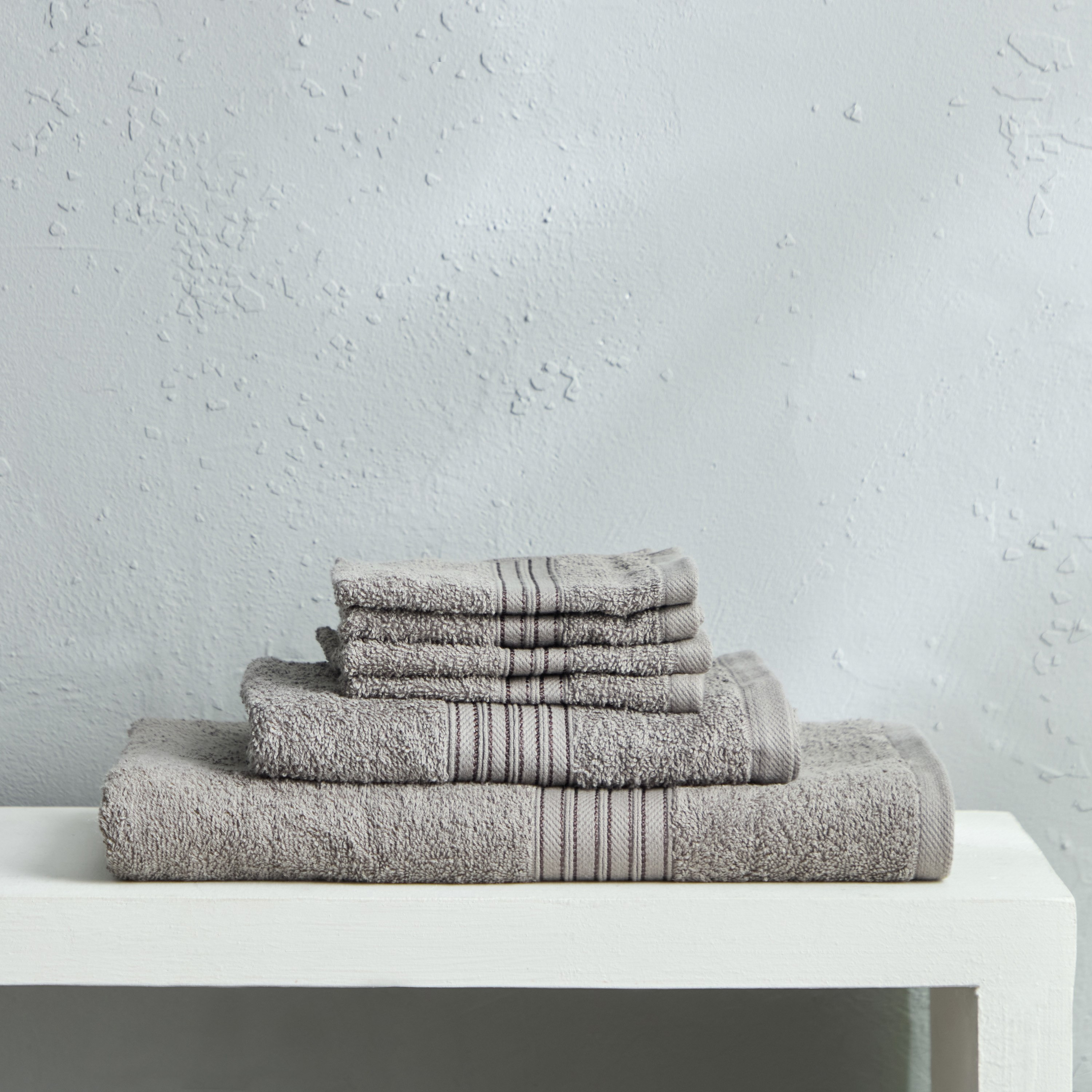 طقم مناشف وجه ممشطة 4 قطع من إسنشيال- 30x30 سم-hbxbathroom-bathroomtextiles-image-4