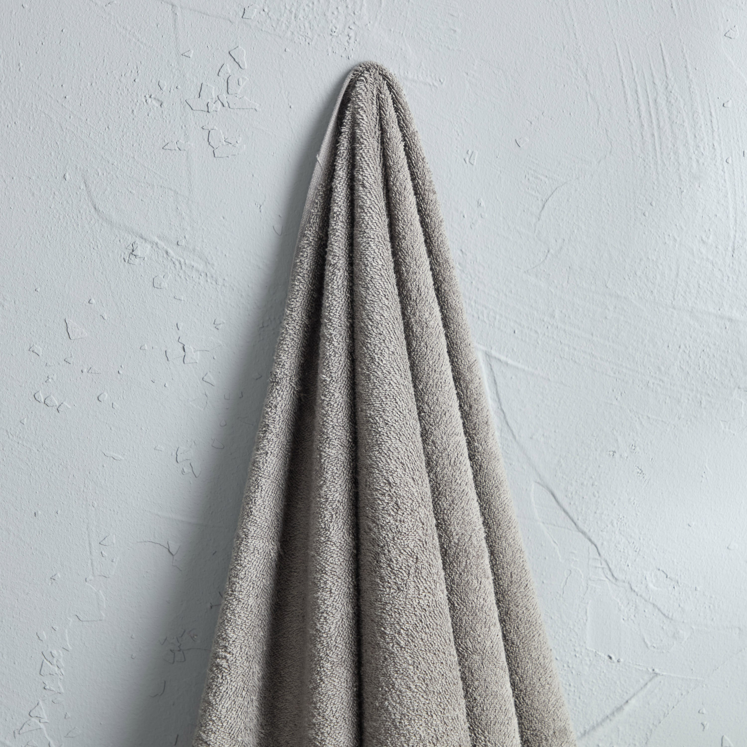 منشفة حمام ممشطة من إسنشيال- 70x140 سم-hbxbathroom-bathroomtextiles-image-2