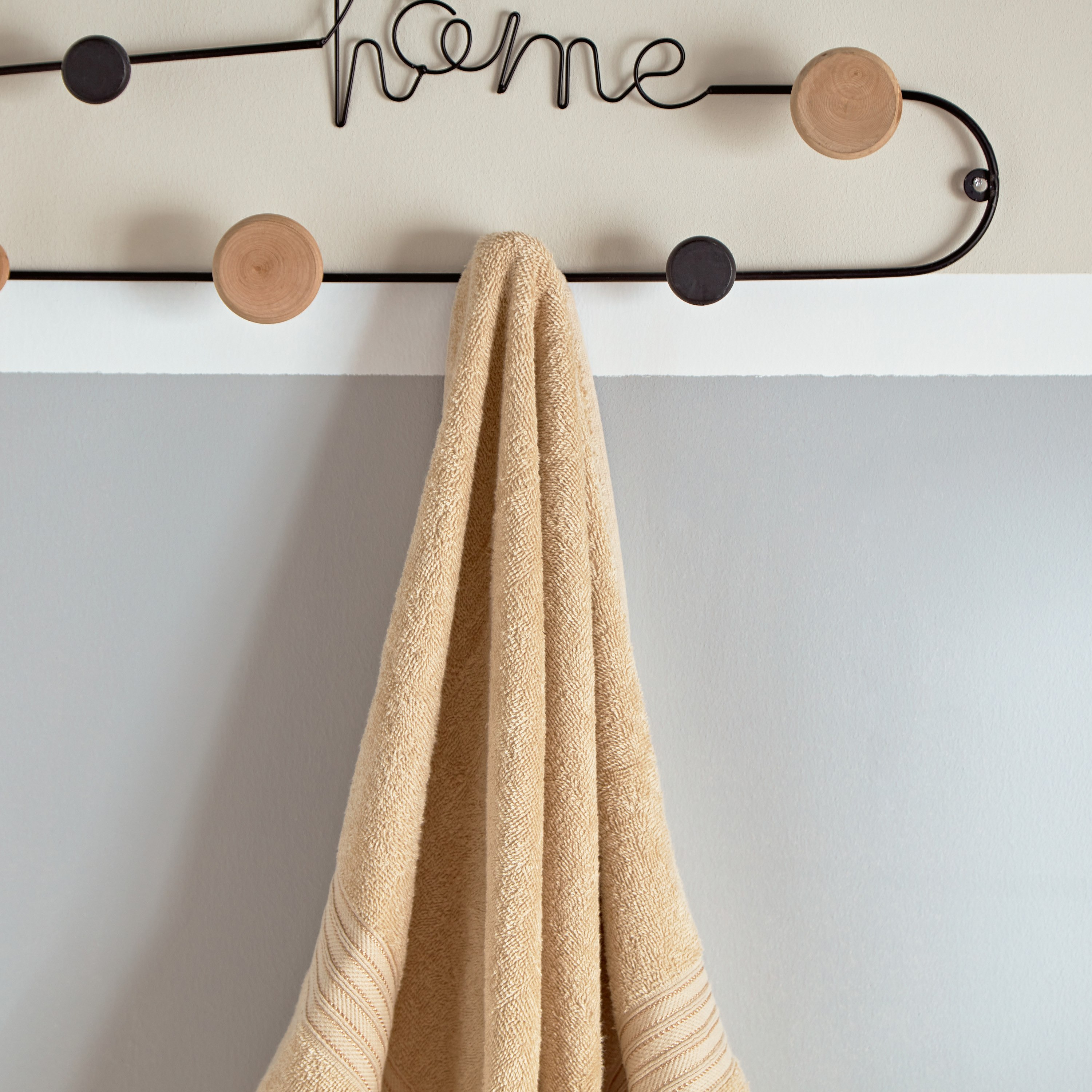 منشفة يد ممشطة من إسنشيال - 50x90 سم-hbxbathroom-bathroomtextiles-image-2
