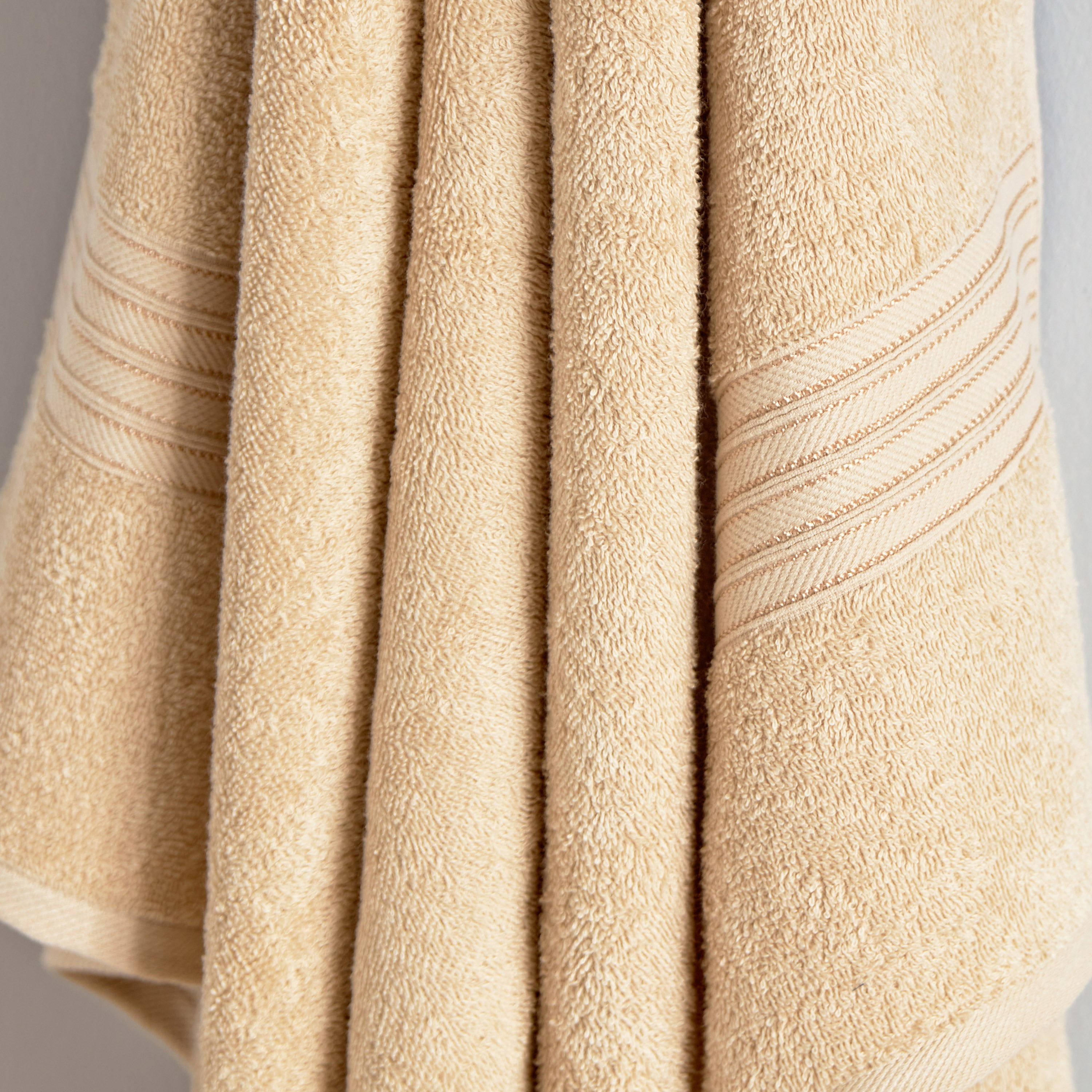 منشفة حمام كبيرة ممشطة من إسنشيال - 90x150 سم-hbxbathroom-bathroomtextiles-image-3