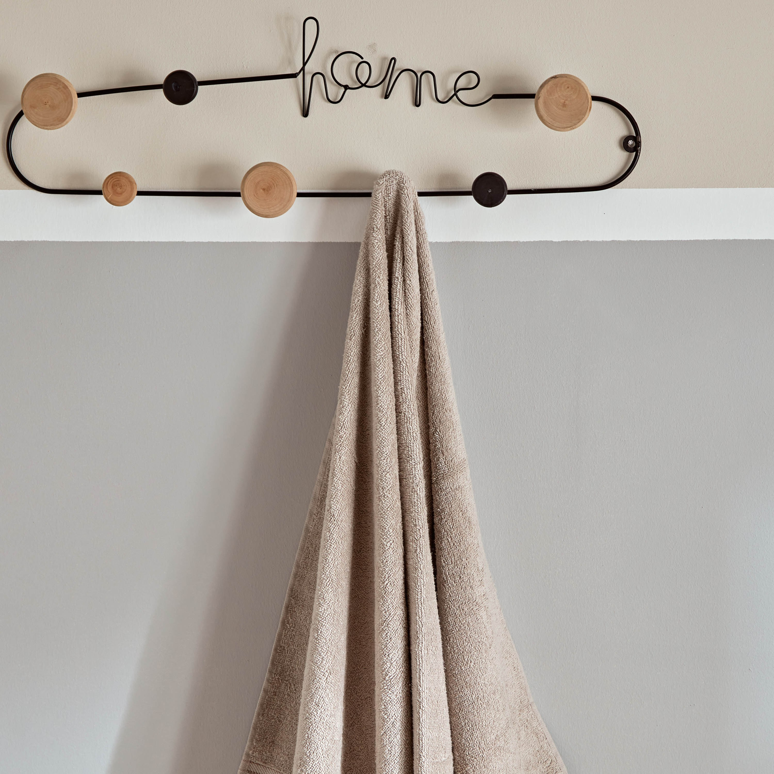 منشفة حمام ممشطة من إسنشيال- 70x140 سم-hbxbathroom-bathroomtextiles-image-2