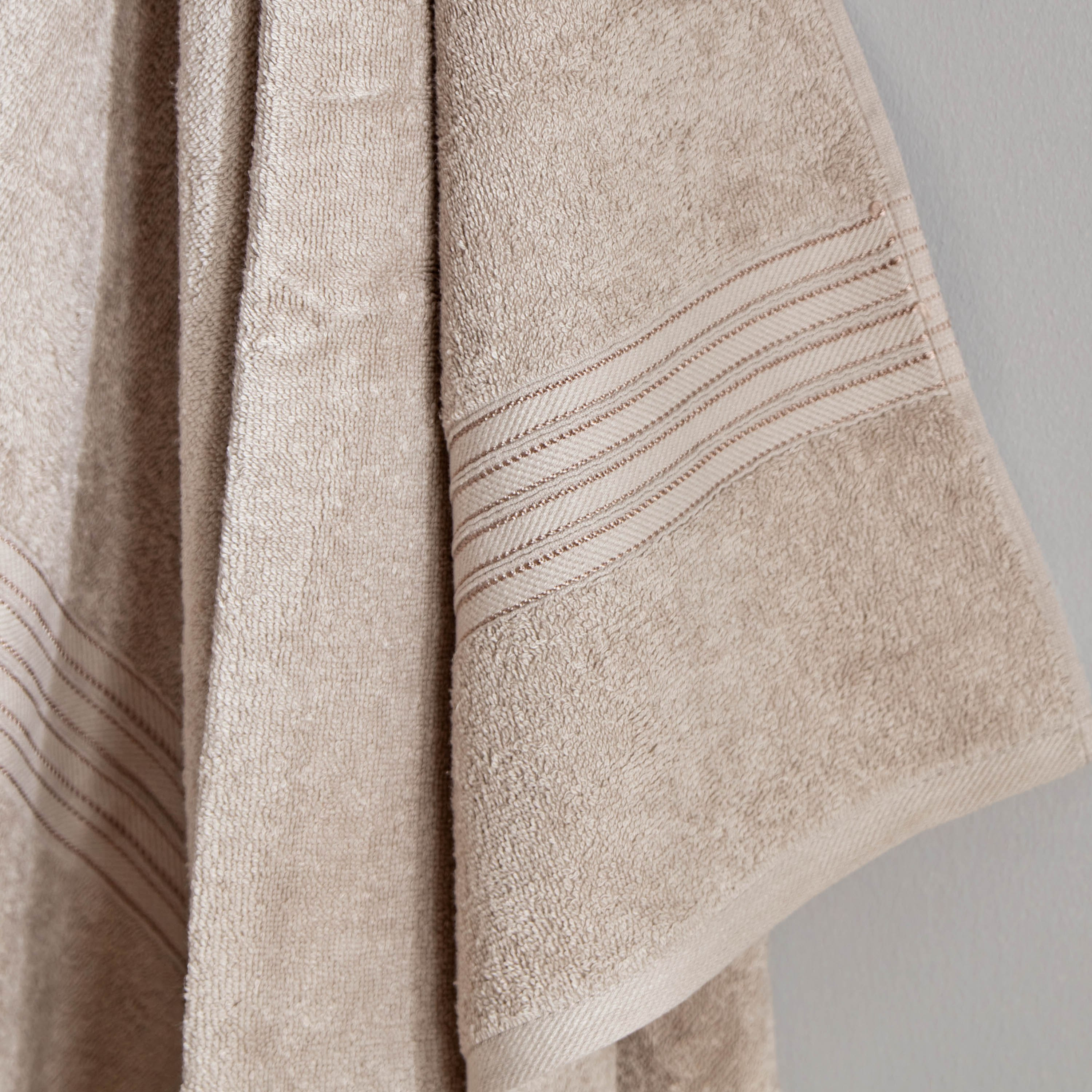 منشفة حمام كبيرة ممشطة من إسنشيال - 90x150 سم-hbxbathroom-bathroomtextiles-image-3