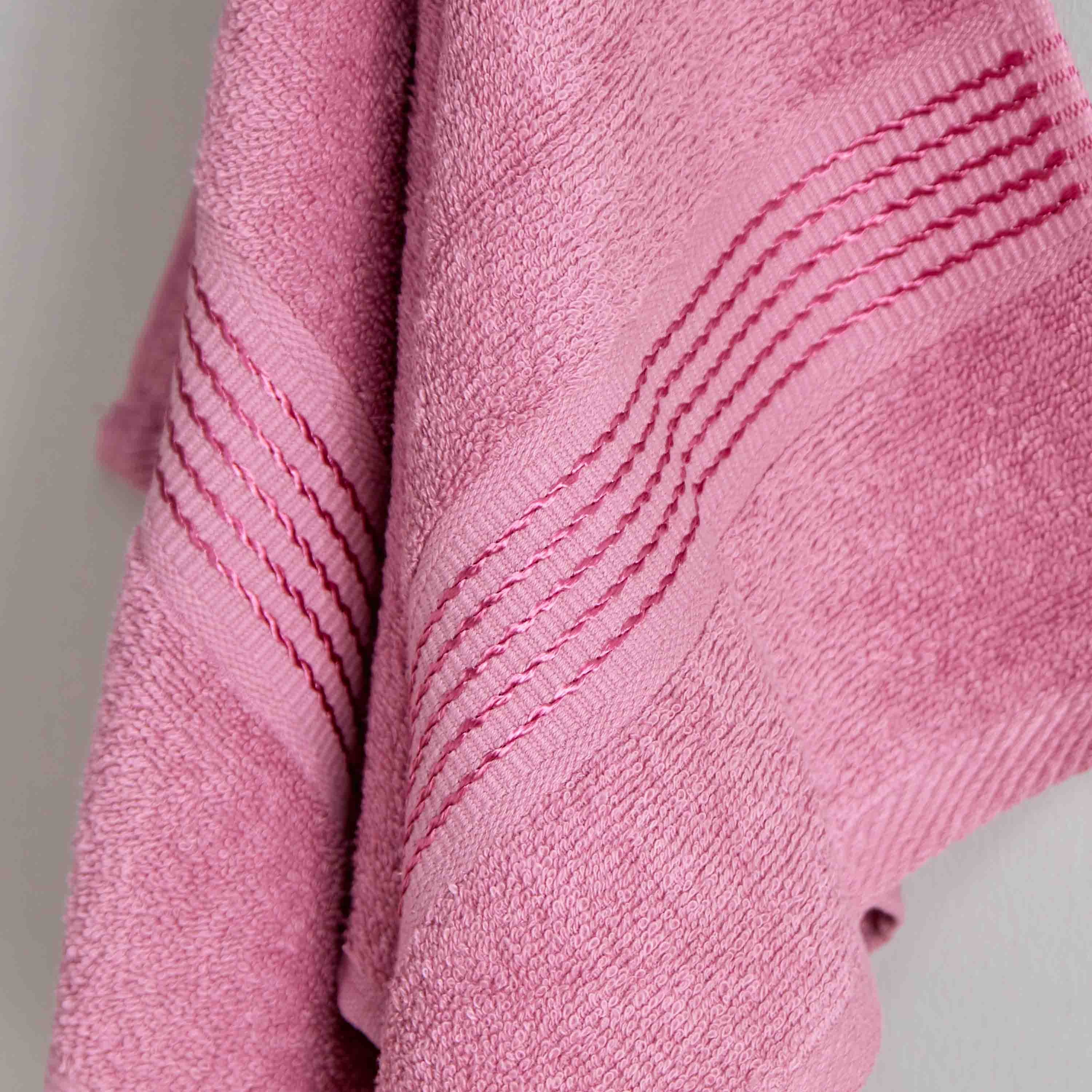 Snoopy Kids Carded Hand Towel - 40x70 cm-hbxhomeware-hbxkidsandyouth-image-3