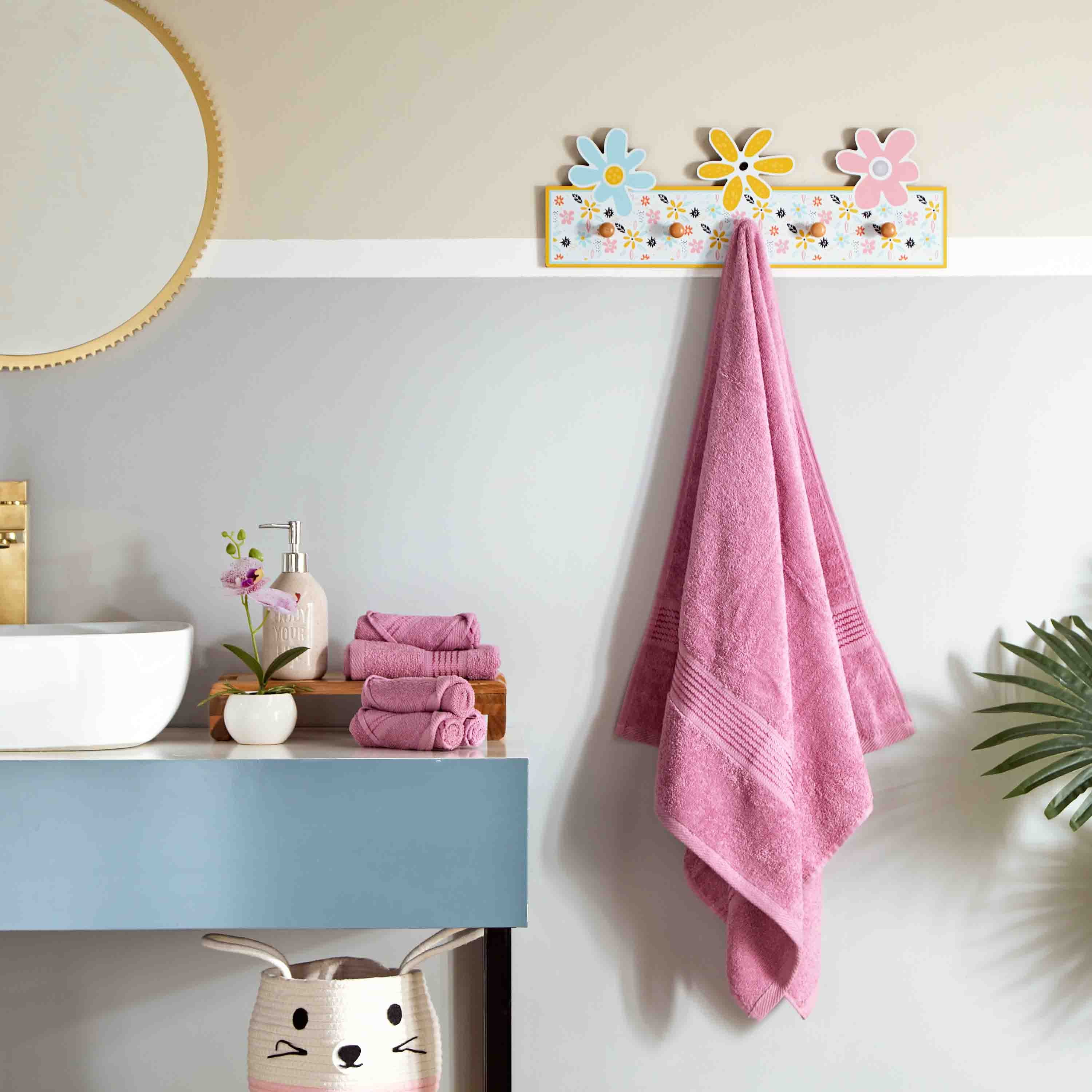 Snoopy Kids Carded Hand Towel - 40x70 cm-hbxhomeware-hbxkidsandyouth-image-5