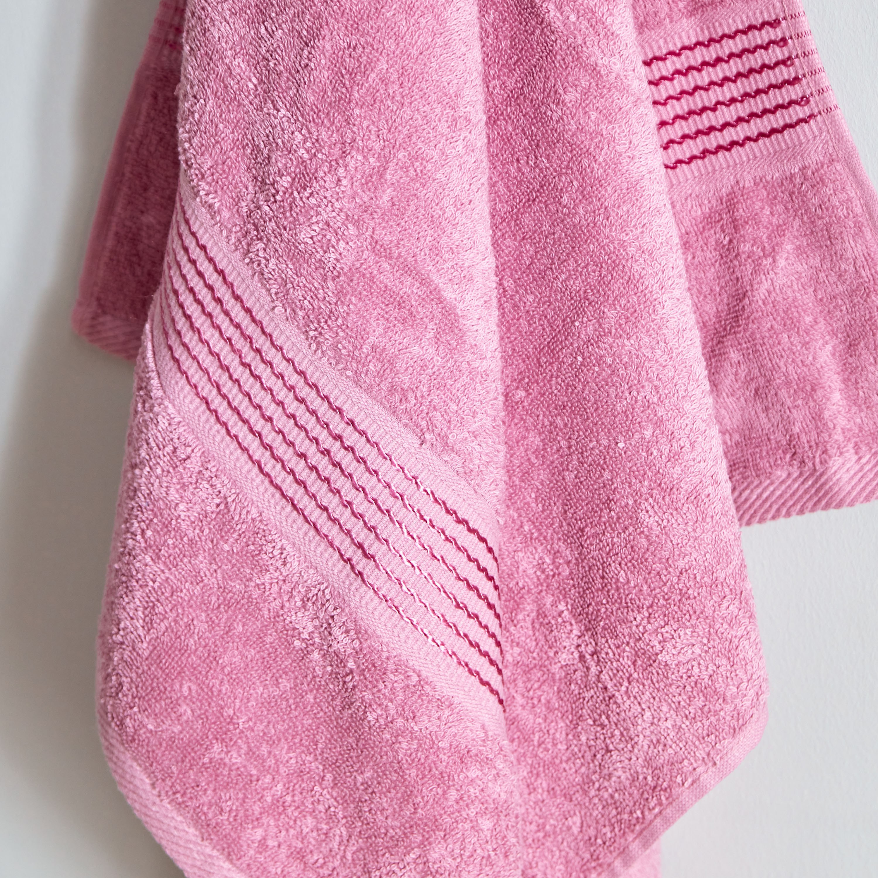 منشفة حمام ممشطة للأطفال من سنوبي - 65x130 سم-hbxhomeware-hbxkidsandyouth-image-3