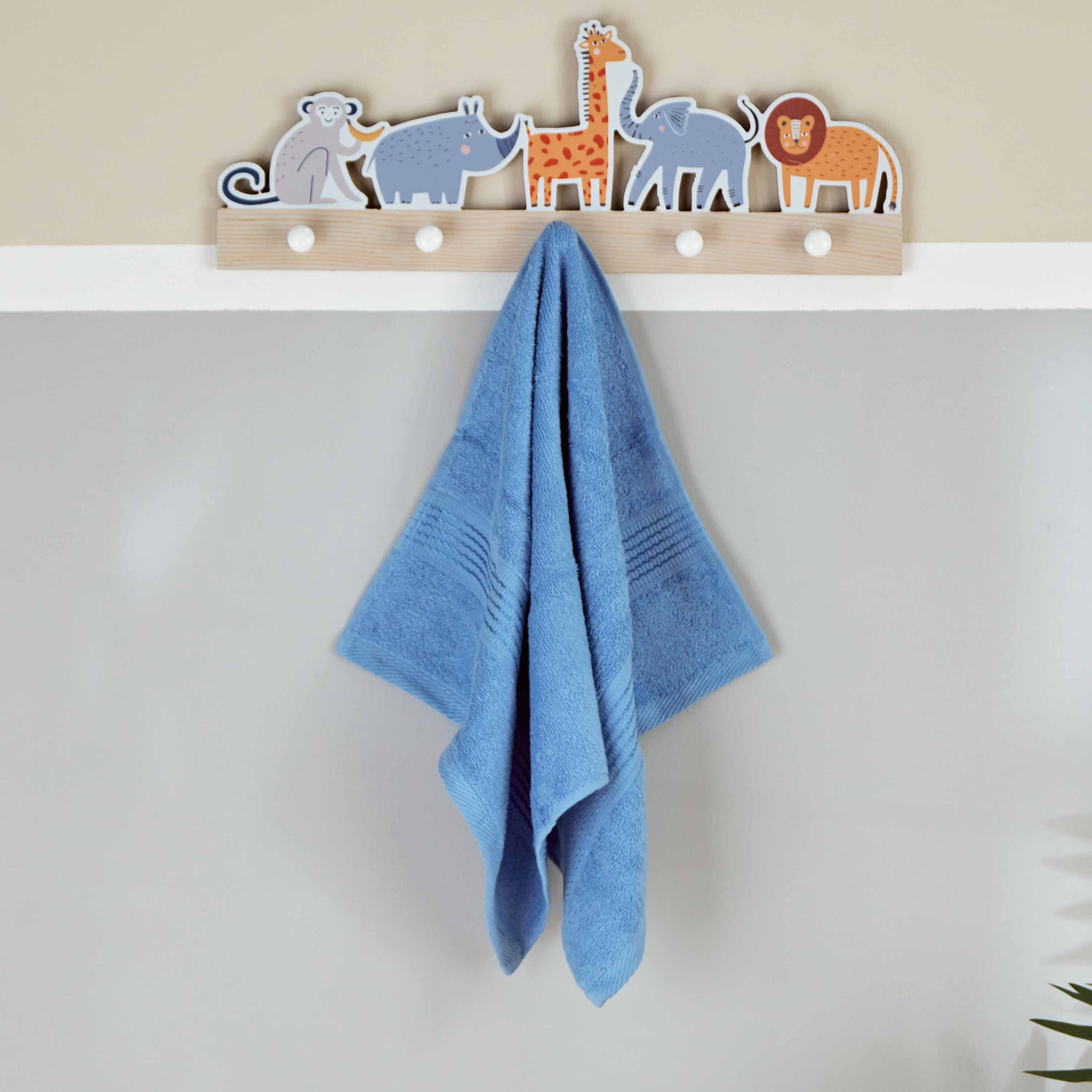 Snoopy Kids Carded Hand Towel - 40x70 cm-hbxhomeware-hbxkidsandyouth-image-1