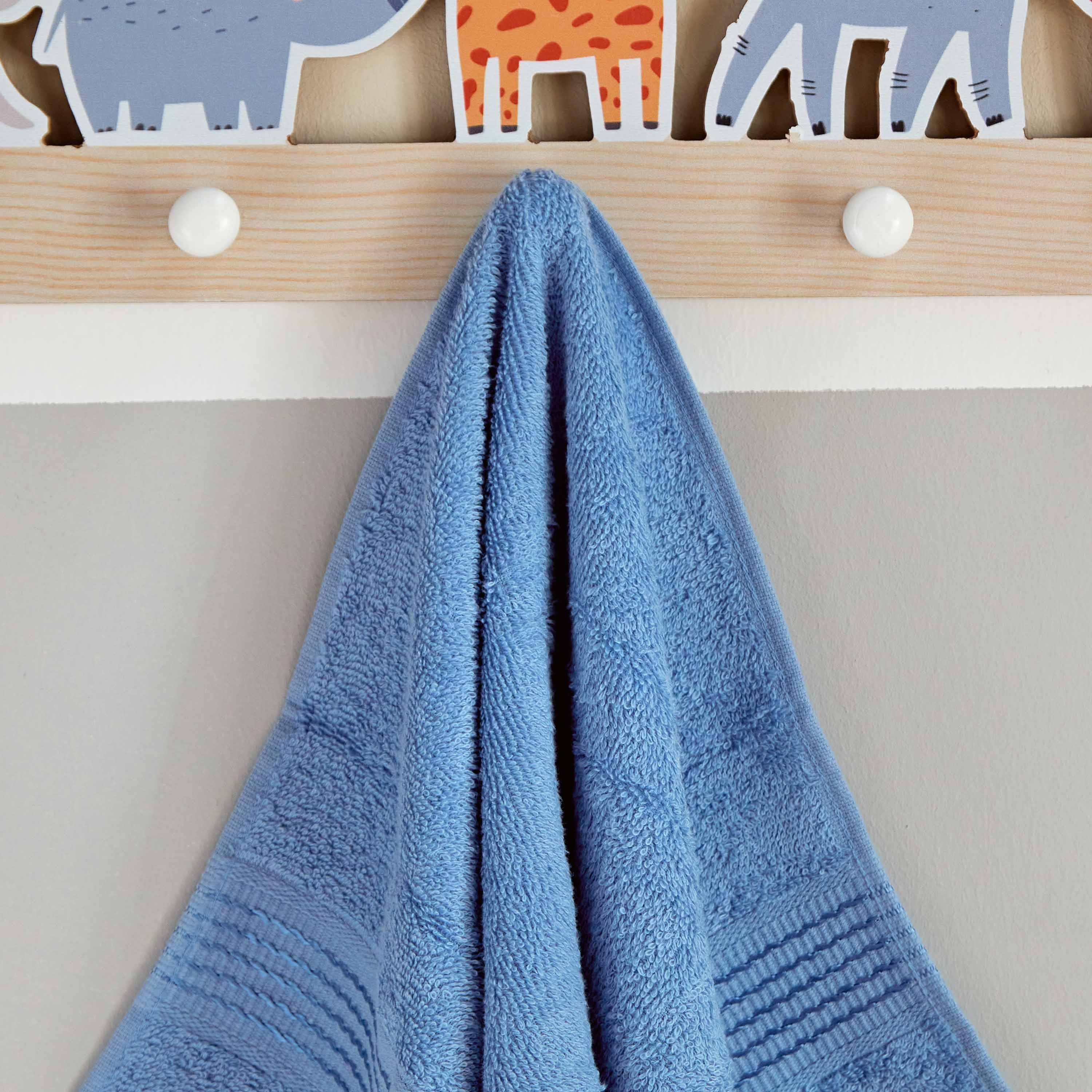 Snoopy Kids Carded Hand Towel - 40x70 cm-hbxhomeware-hbxkidsandyouth-image-3
