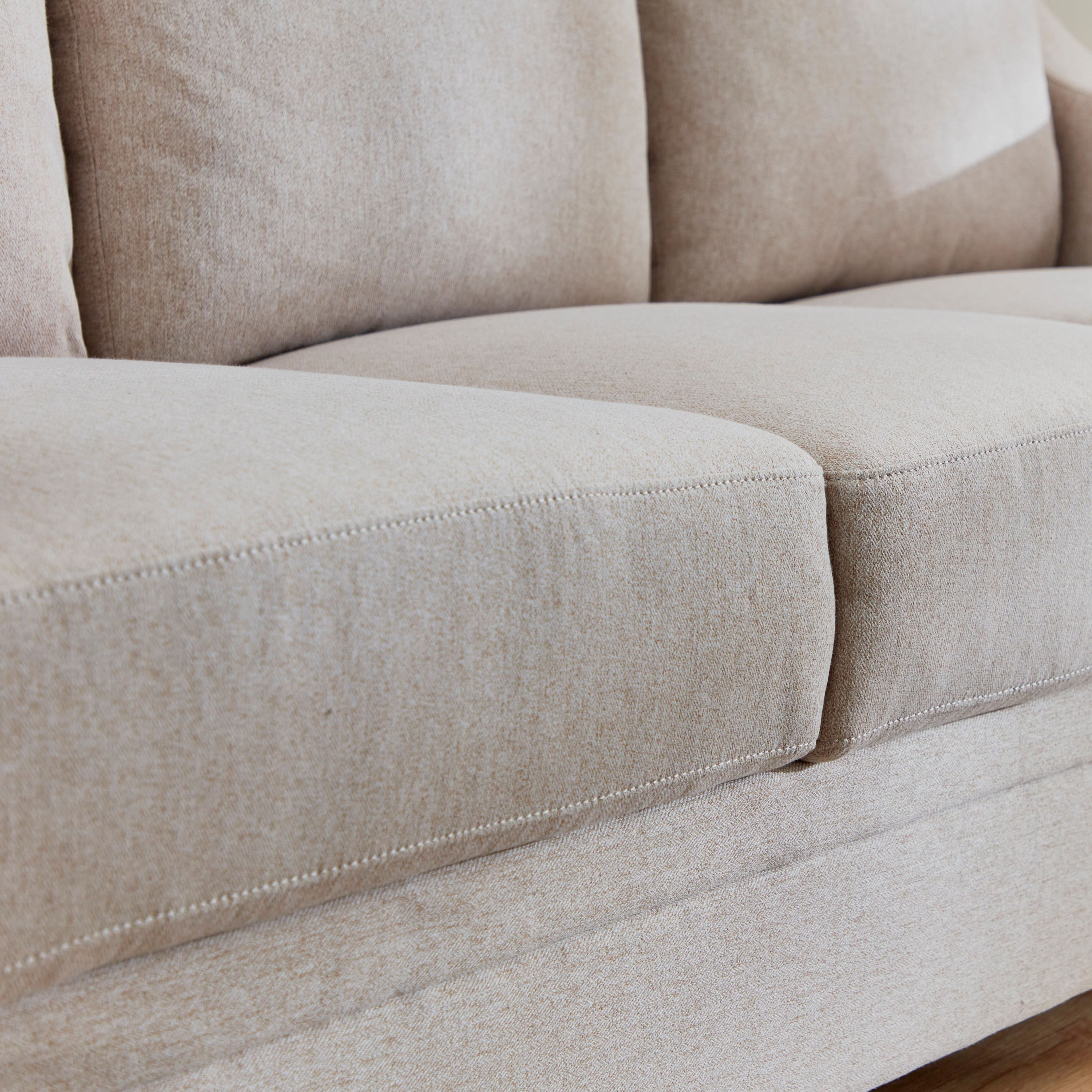 كنبة قماش 3 مقاعد من إيثان-hbxlivingroom-sofasandarmchairs-sofas-image-5