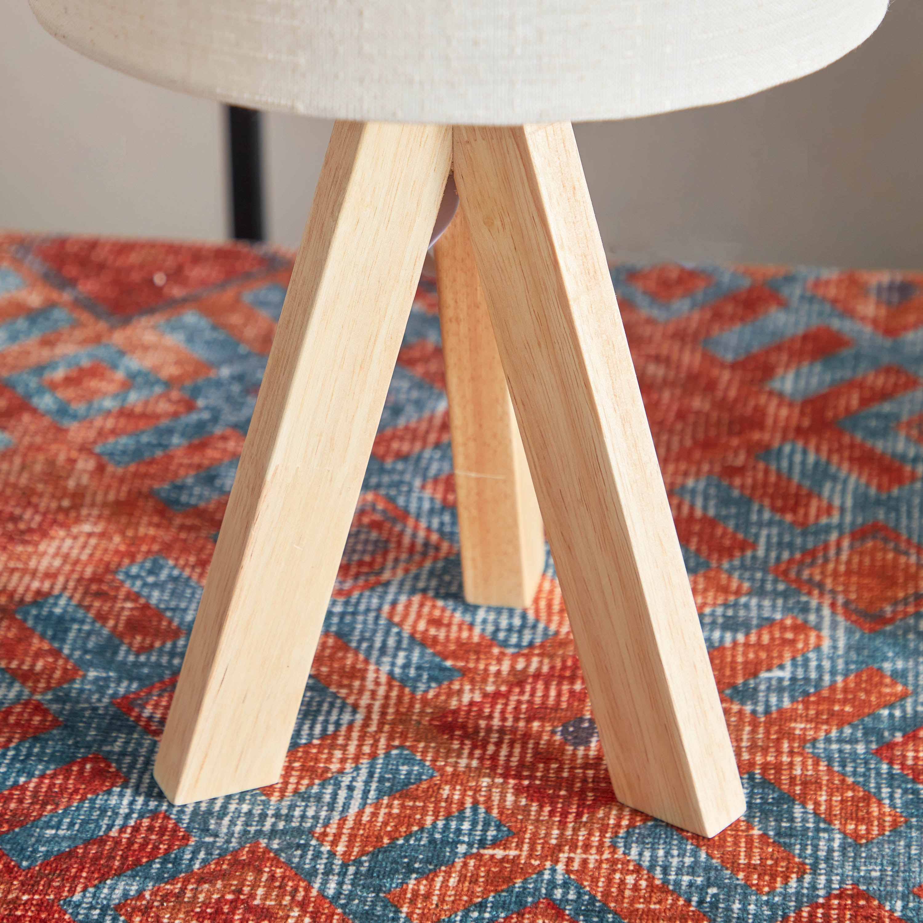 Scotia Wooden Tripod Lamp - 41 cm-hbxlivingroom-lighting-tablelamps-image-4