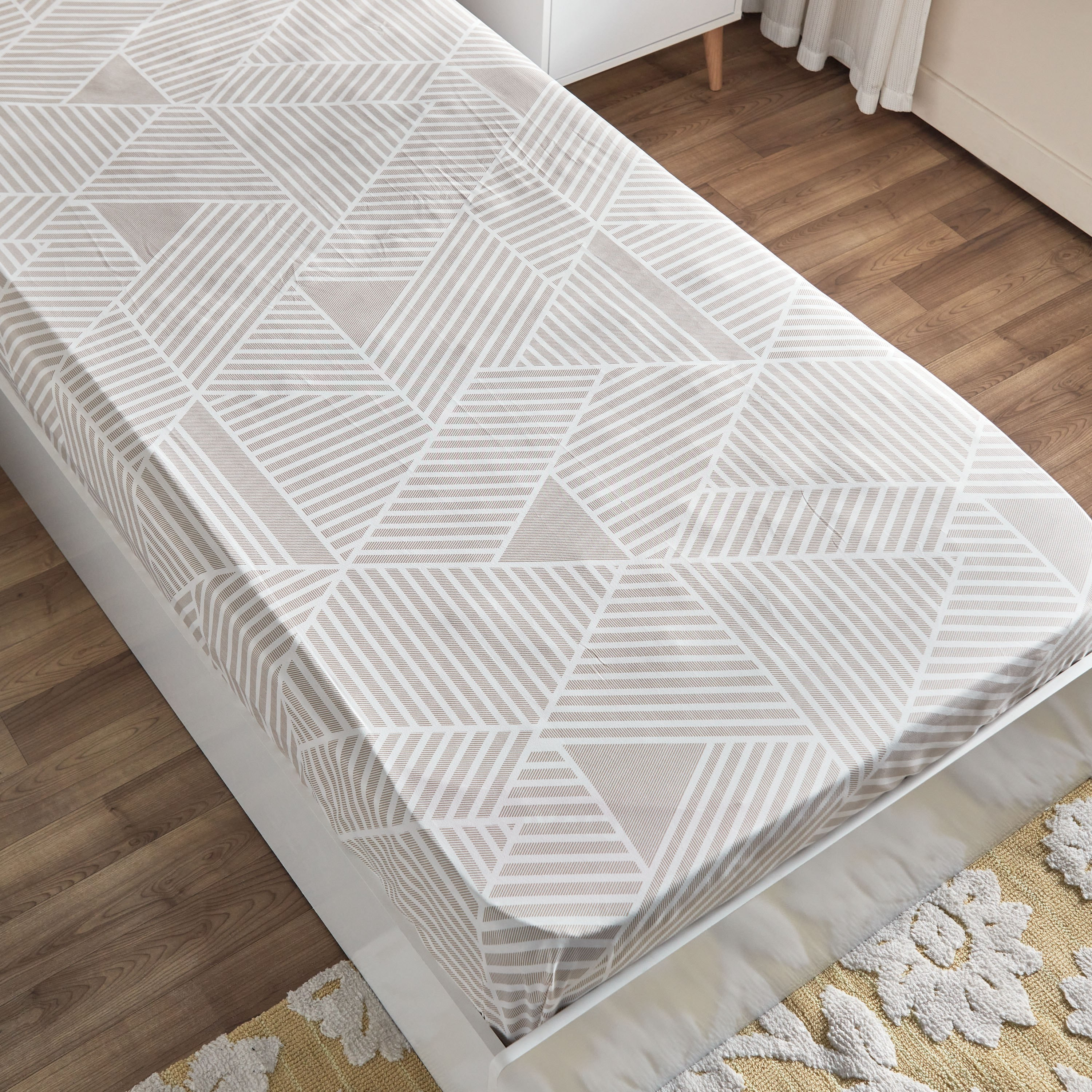 شرشف مطاطي فردي ألياف دقيقة بطبعات من أتلانتا - 90x200+25 سم-hbxhomeware-hbxbedroom-image-3