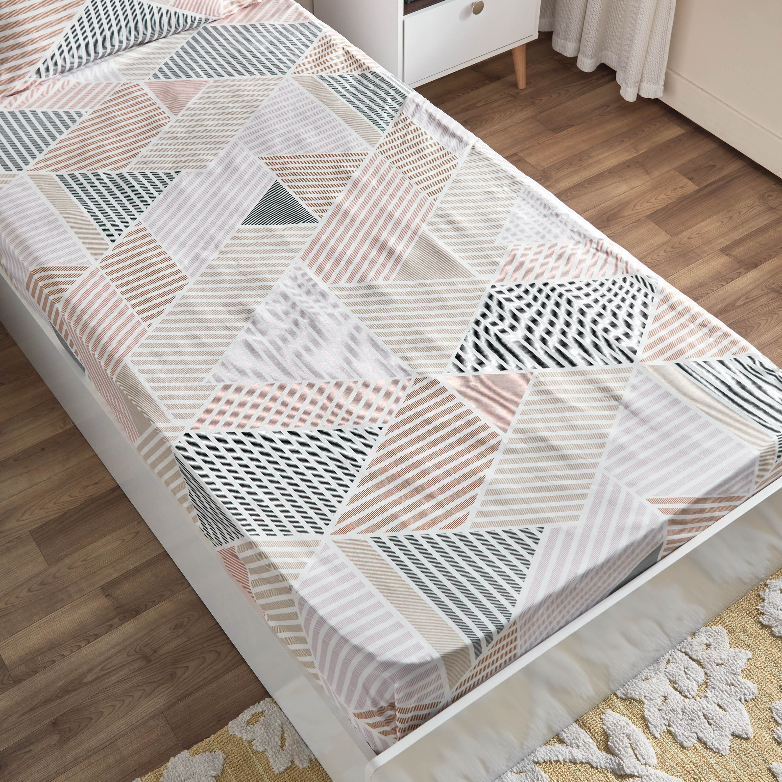 طقم شرشف مسطّح فردي ألياف دقيقة بطبعات قطعتين من أتلانتا - 150x260 سم-hbxhomeware-hbxbedroom-image-3
