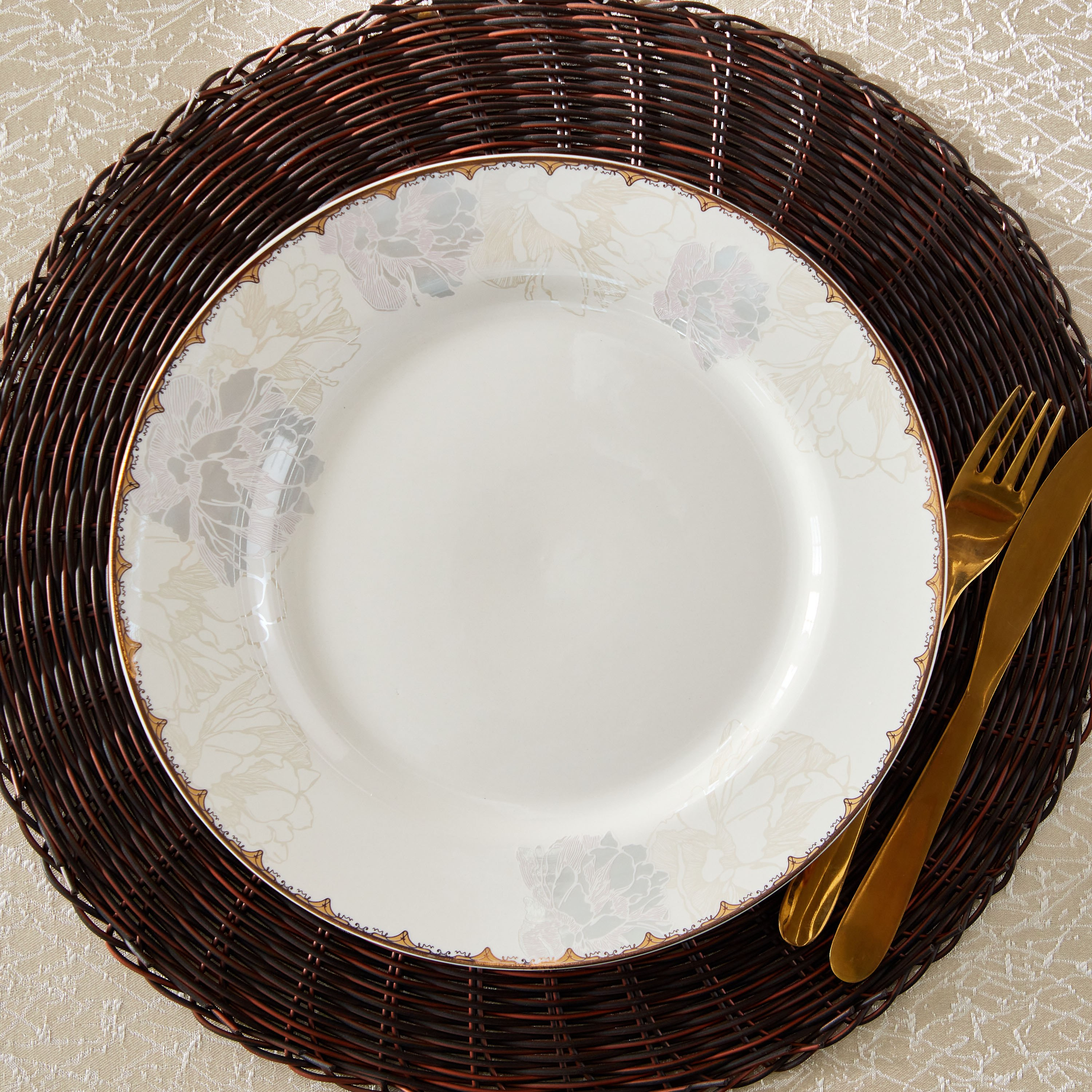صحن عشاء خزف صيني من كوينز لوتس - 26.5 سم-hbxdecorandfurnishings-tabletop-crockery-image-1