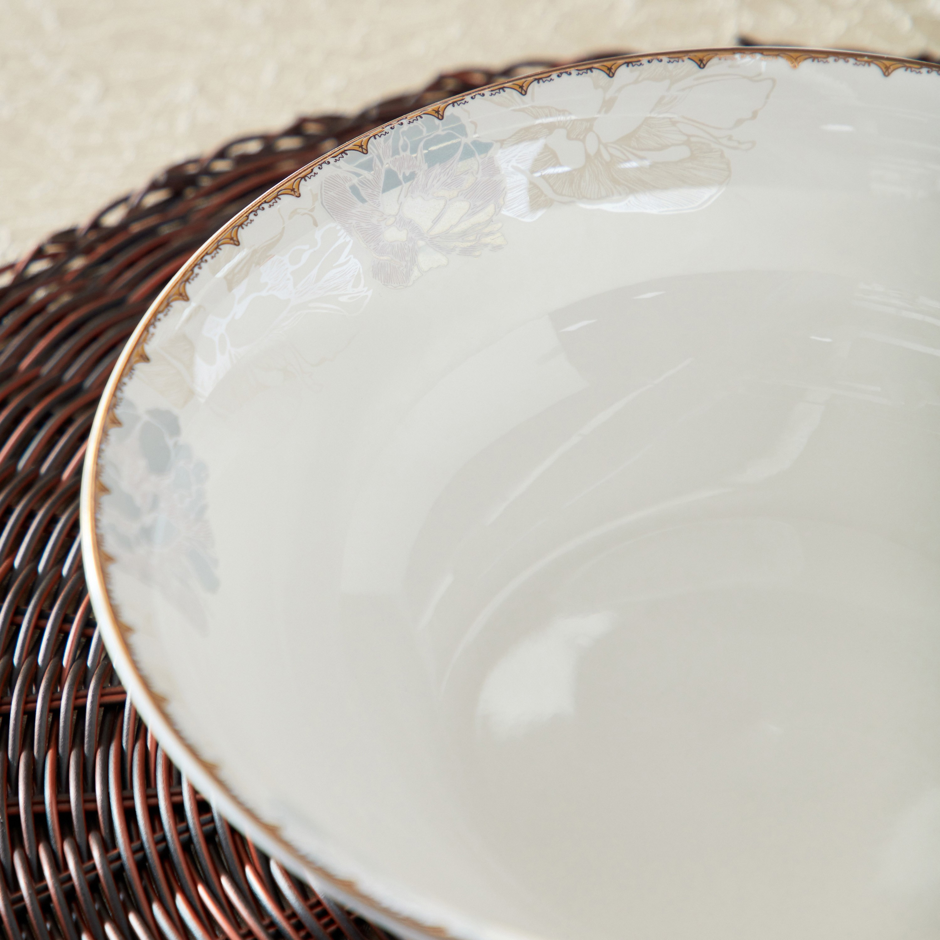 وعاء تقديم خزف صيني من كوينز لوتس - 23 سم-hbxdecorandfurnishings-tabletop-serveware-image-3