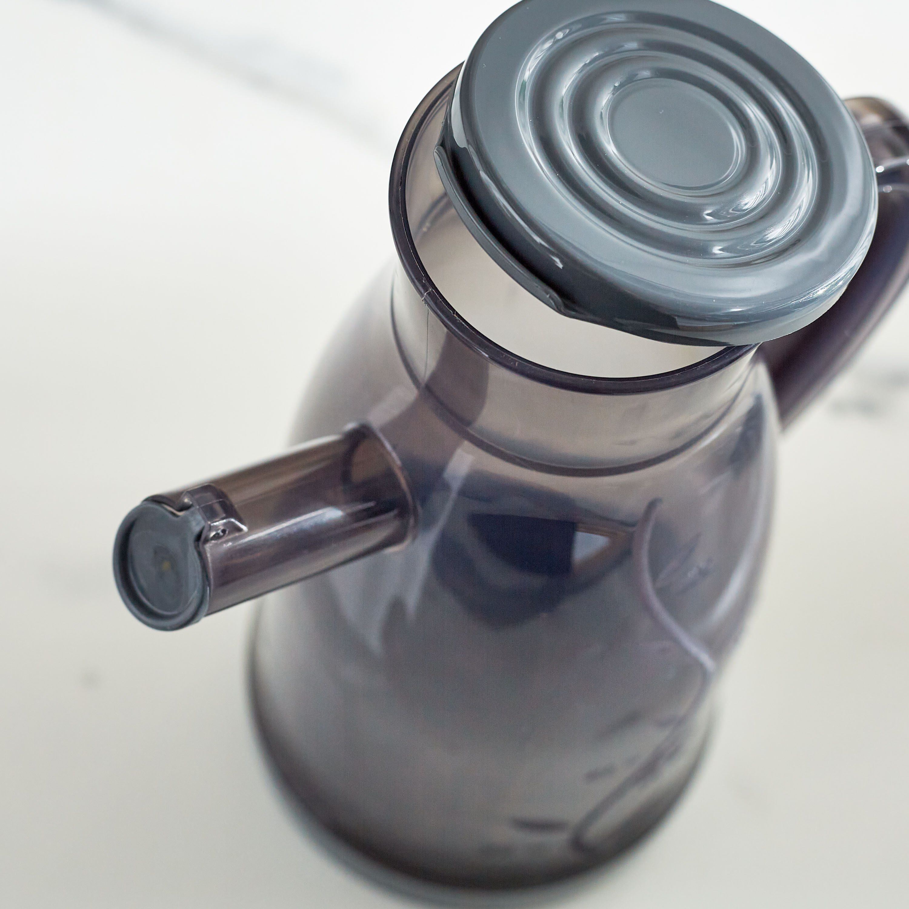 Foly Life Oil Bottle - 700 ml-hbxhomeware-hbxkitchen-image-3