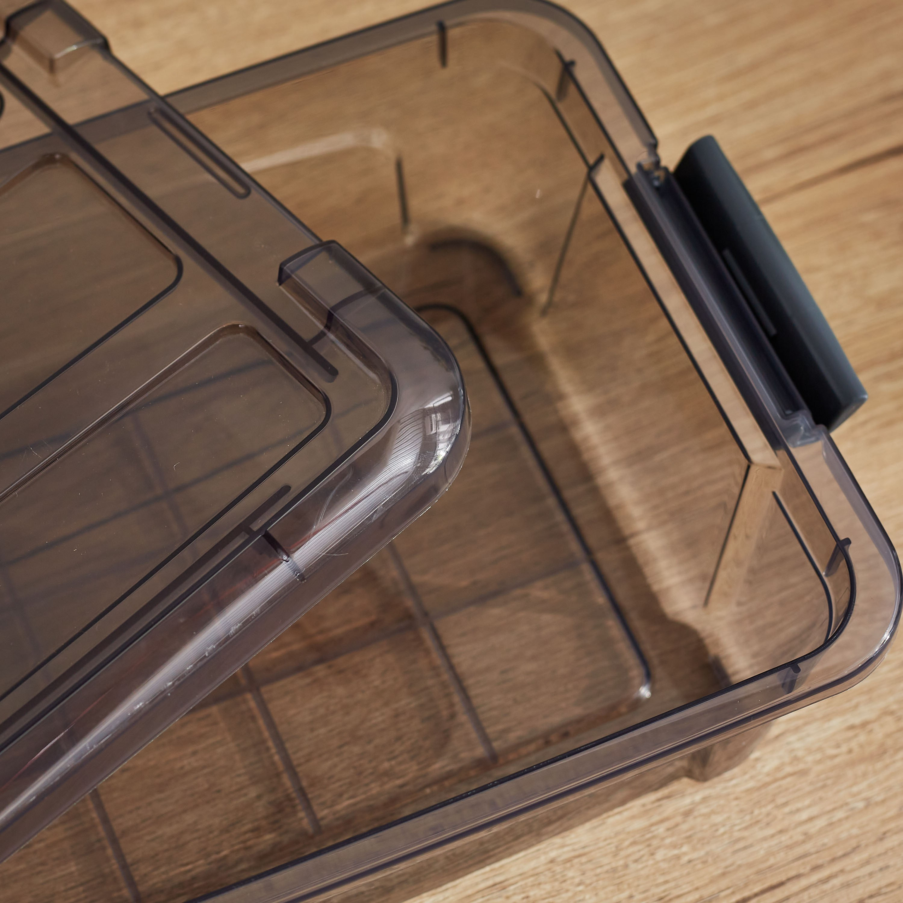 Foly Life Storage Box with Clip Lock - 2.8 L-hbxhomeware-hbxkitchen-image-3