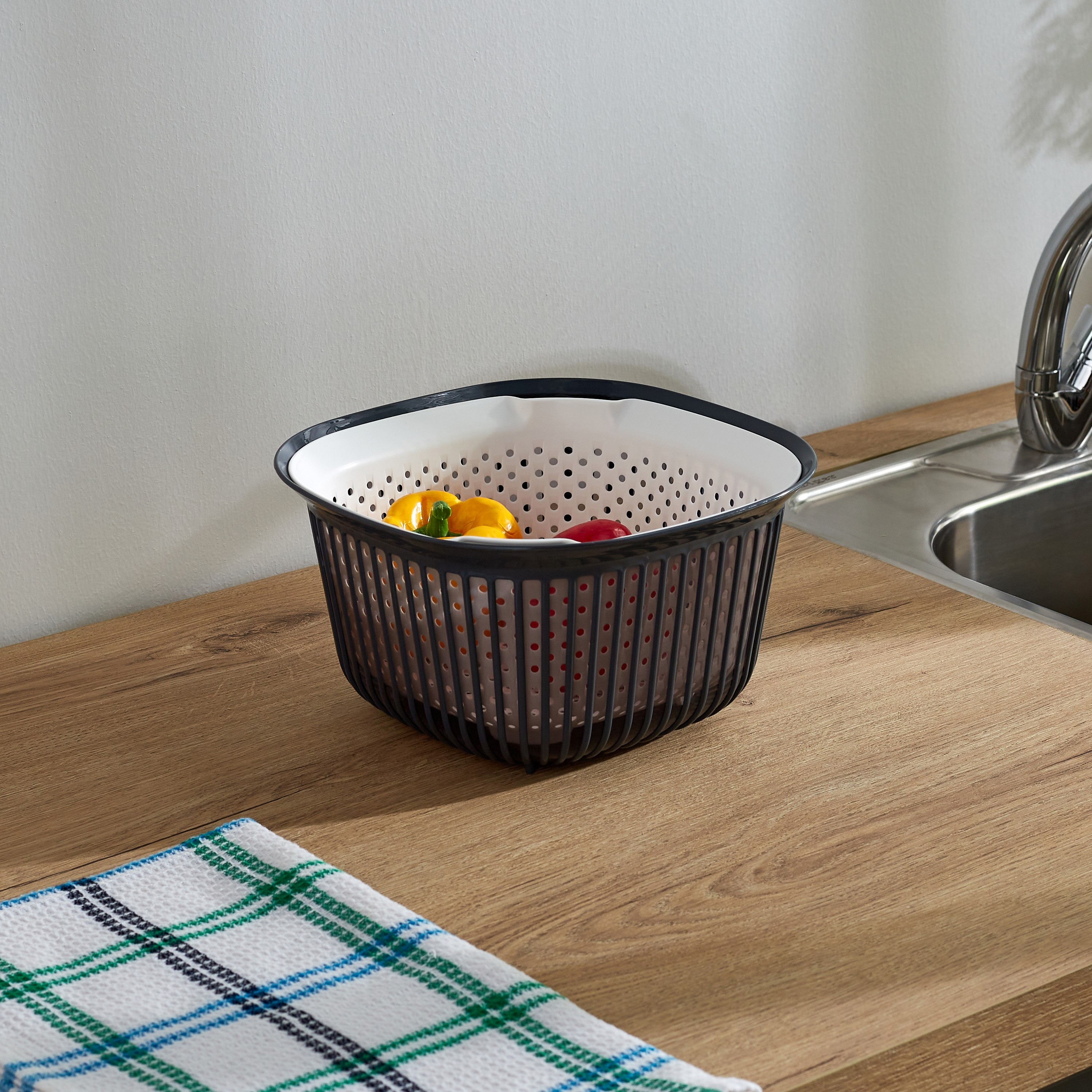 سلة لينيا مع مصفاة من فولي لايف - 4 لتر-hbxkitchen-kitchenware-kitchenaccessories-image-1