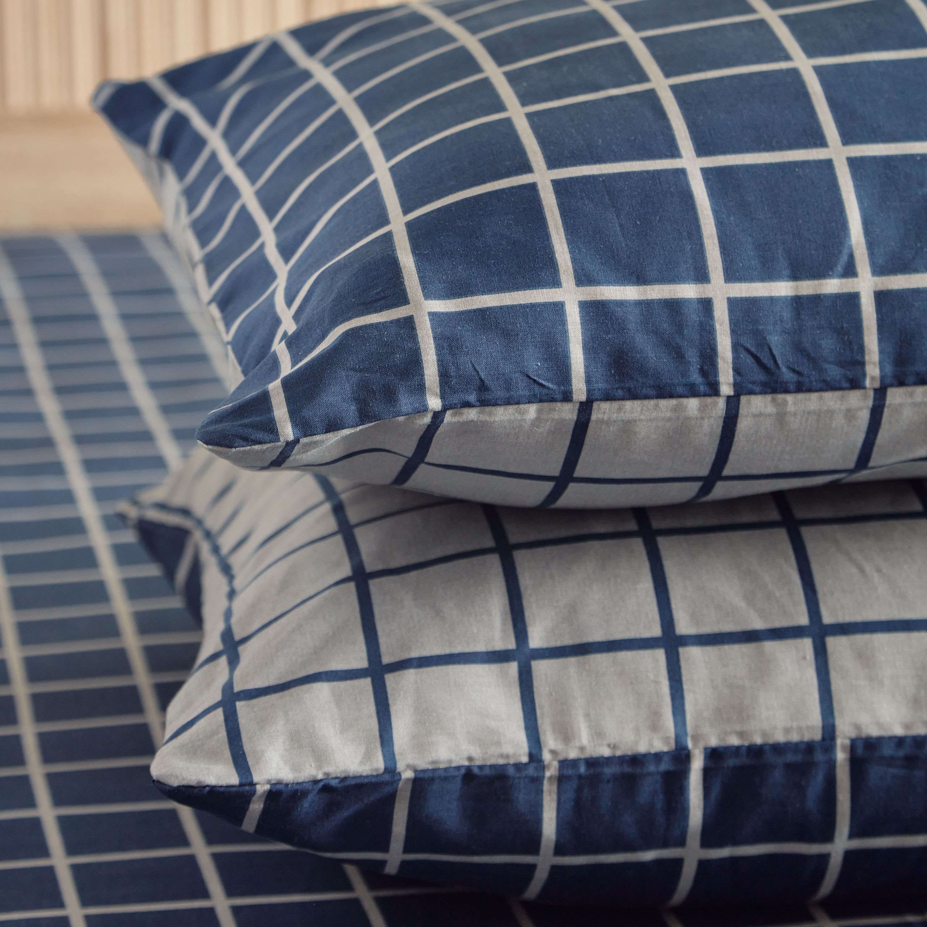 Harry Check Kapas 2-Piece Cotton Pillow Cover Set - 50x75 cm-hbxhomeware-hbxkidsandyouth-image-4