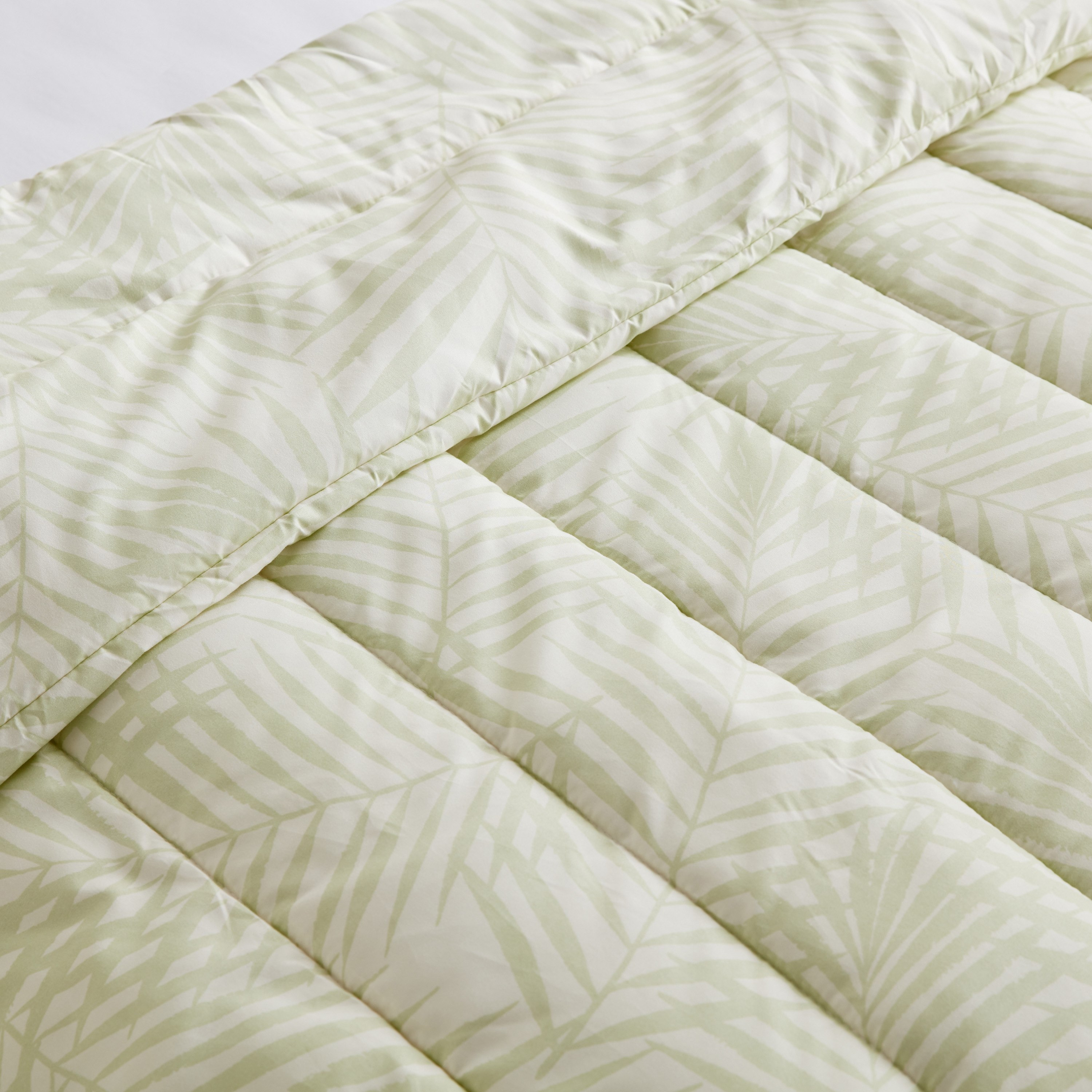 لحاف توين من الألياف الدقيقة تيا من ماتريكس - 160x220 سم-hbxhomeware-hbxdecorandfurnishings-image-4